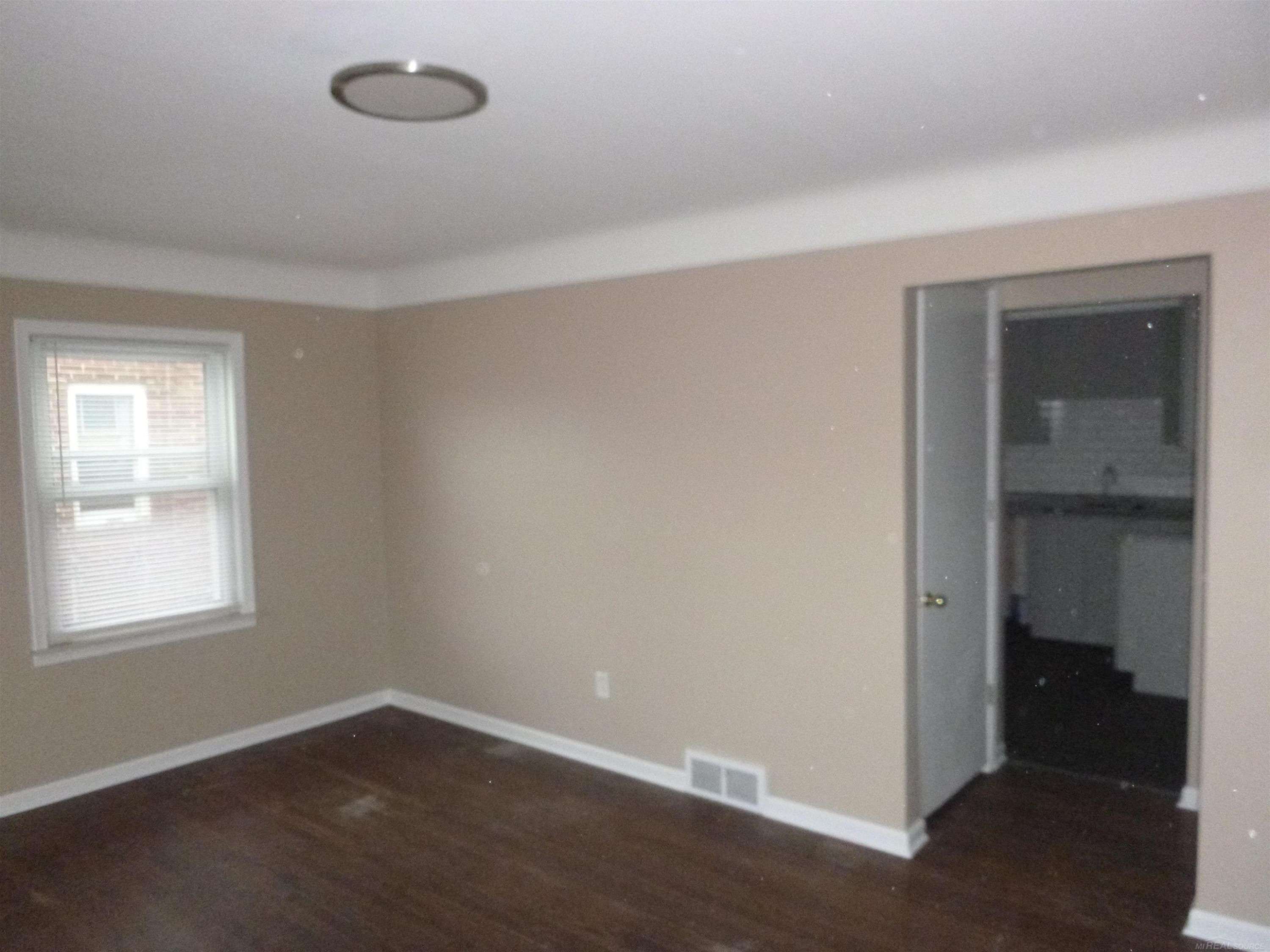 Roseville, MI,26131 Koontz Street