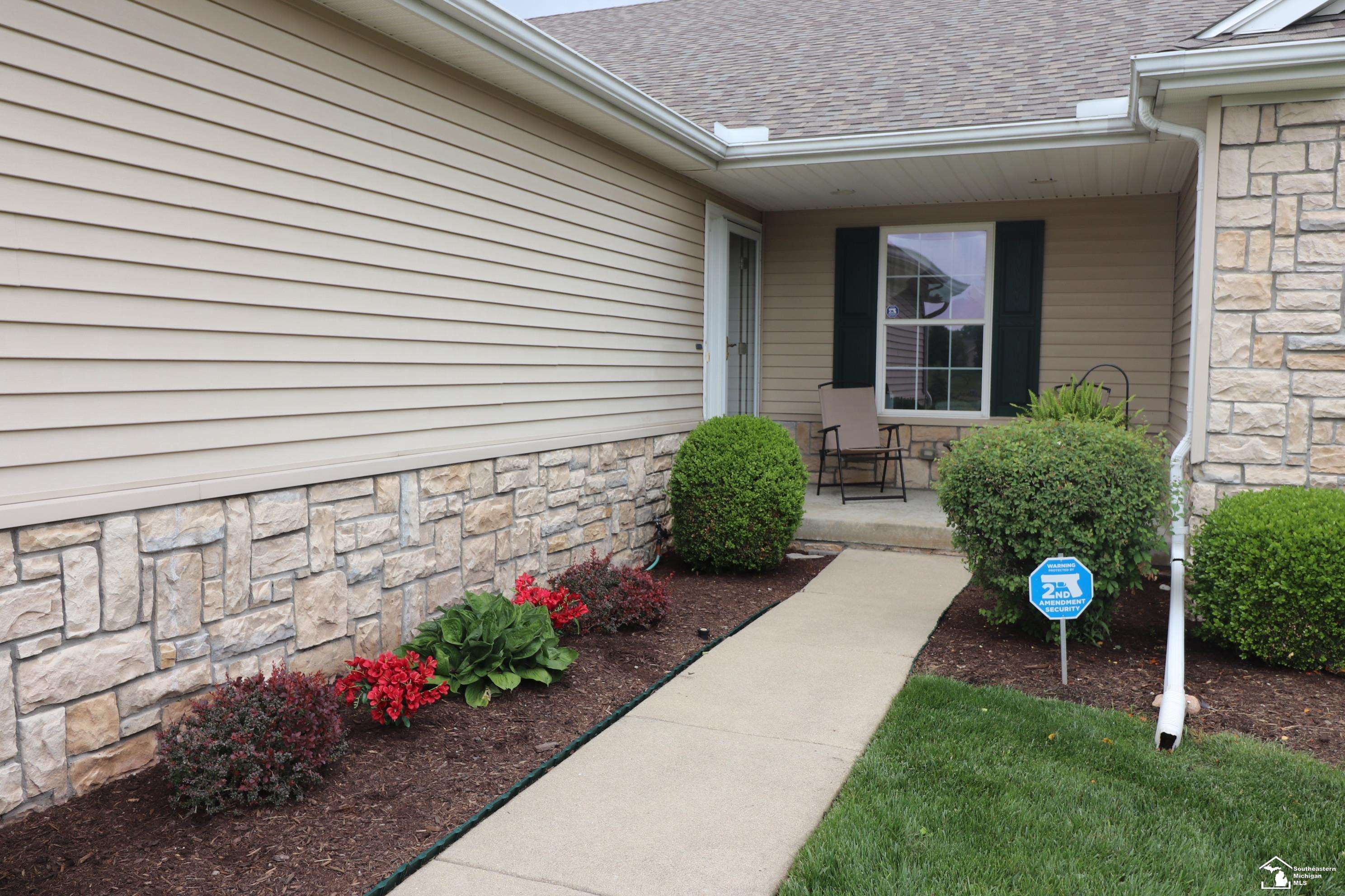 Lambertville, MI 48144,3046 Pebble Creek Drive
