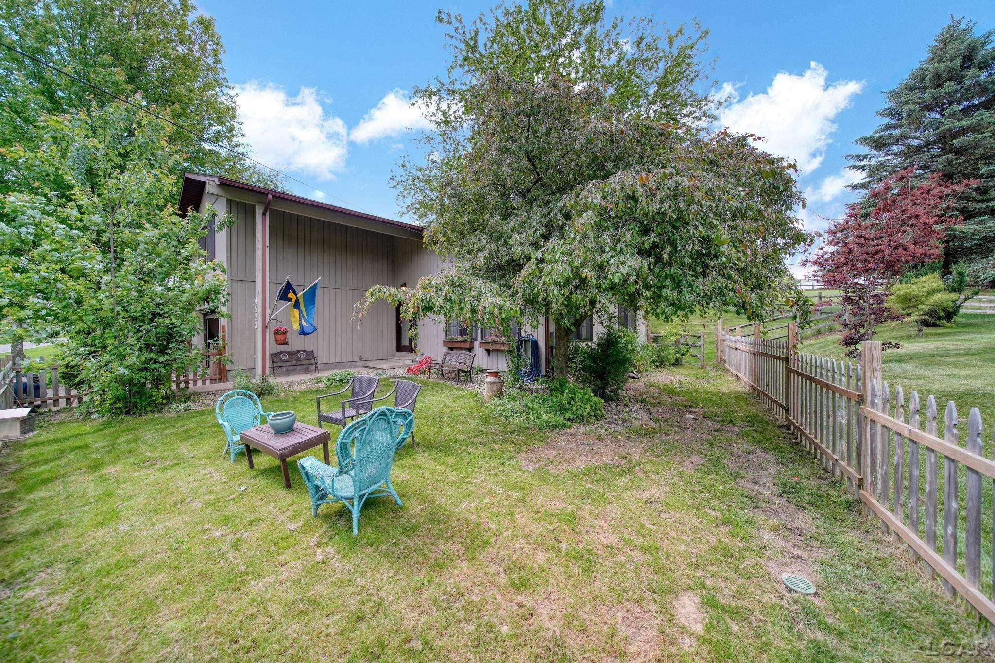Adrian, MI 49221,4523 N Clubview Drive