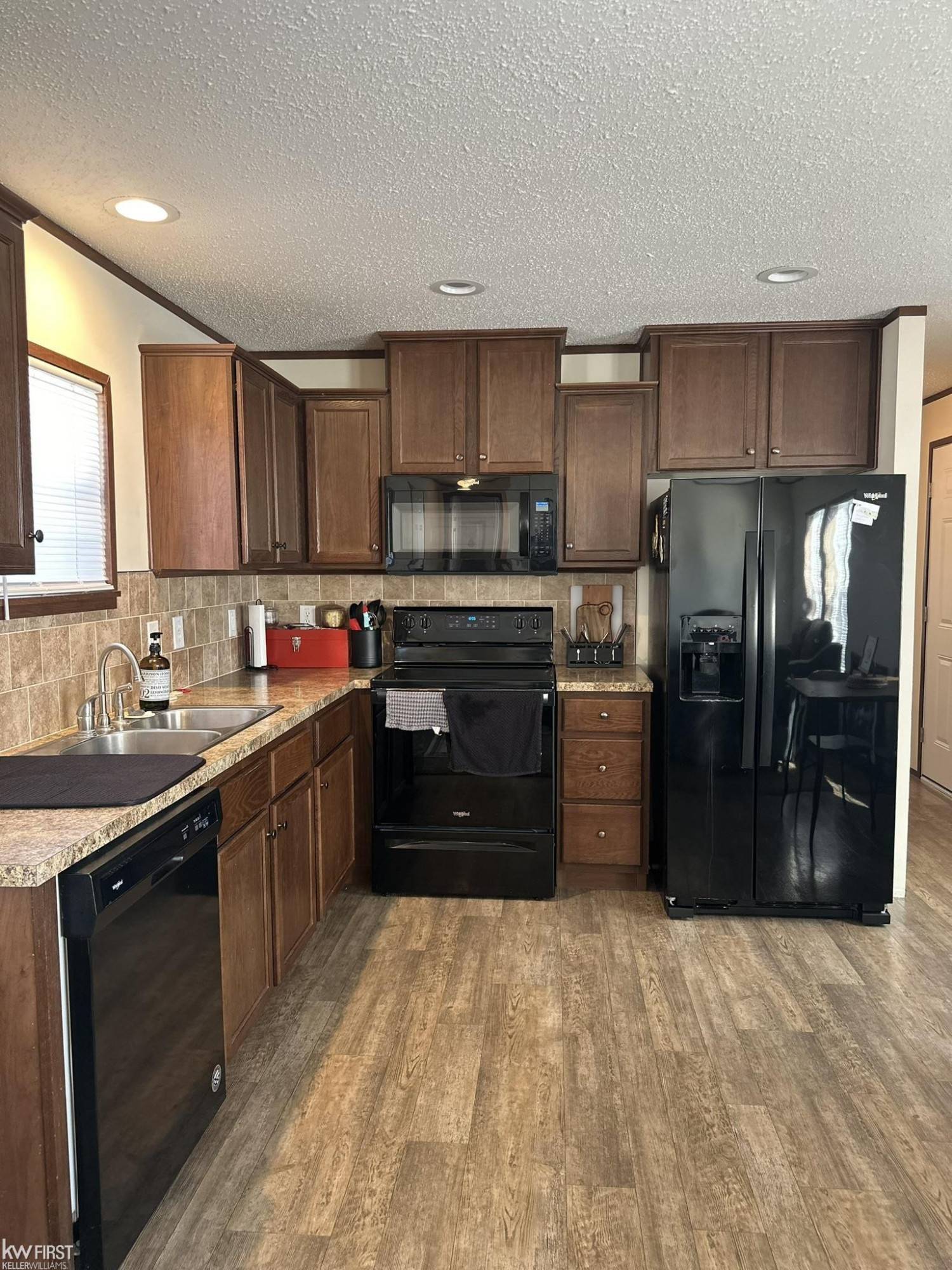 Fenton, MI 48430,2371 Maple Drive