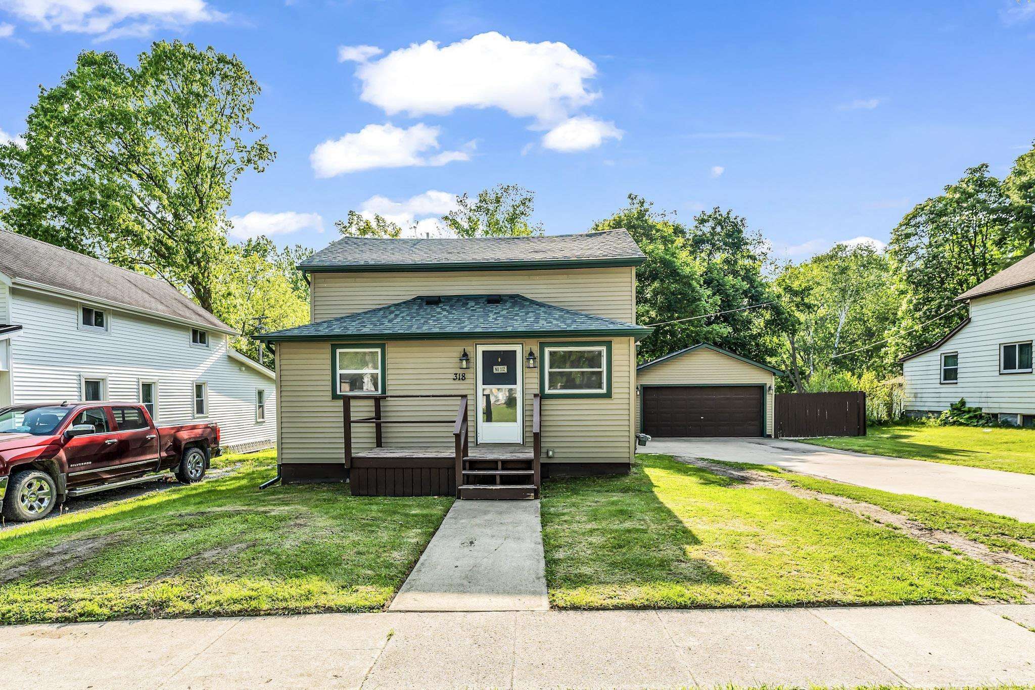 Almont, MI 48003,318 Cherry Street