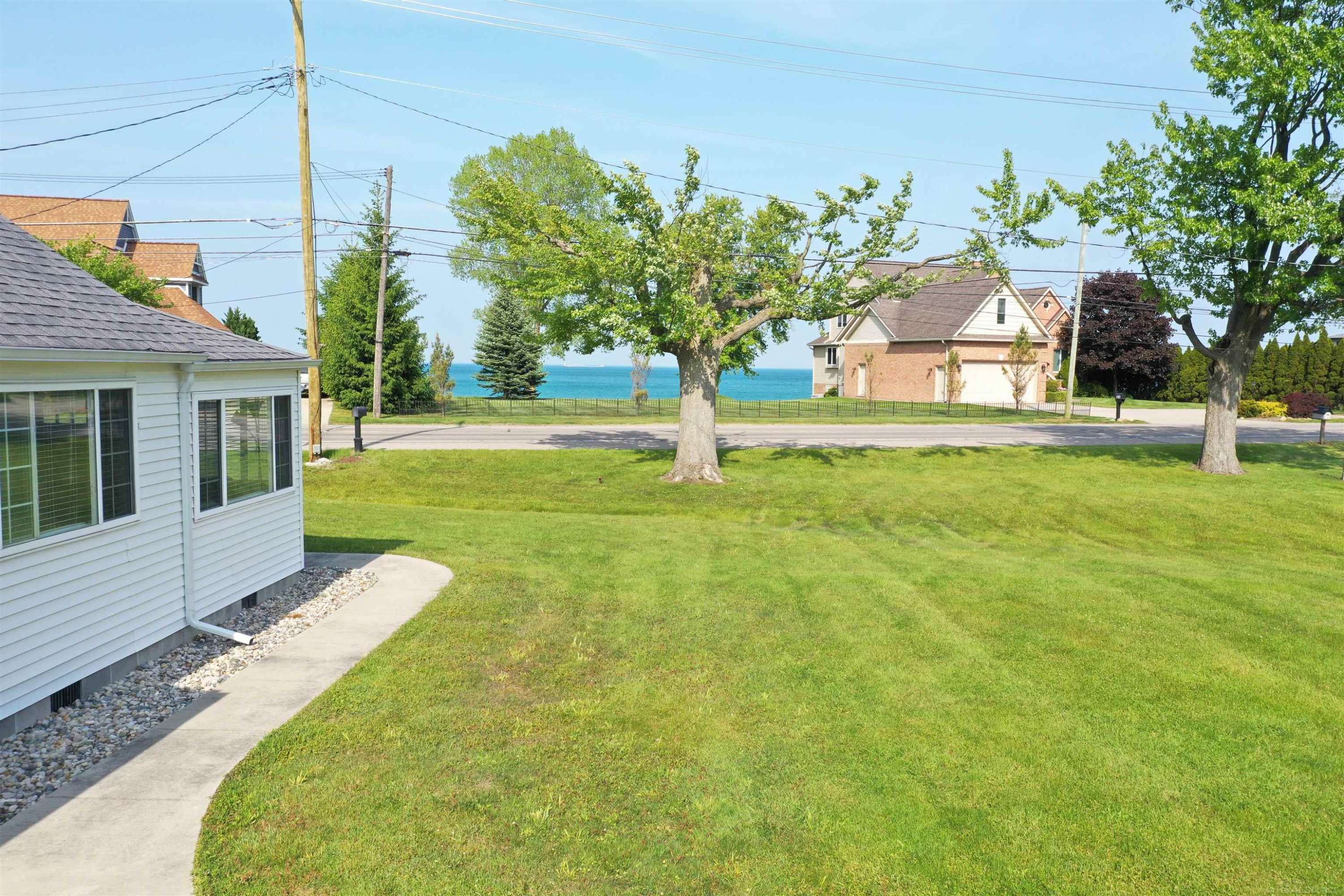 Lakeport, MI 48059,6625 Lakeshore Road