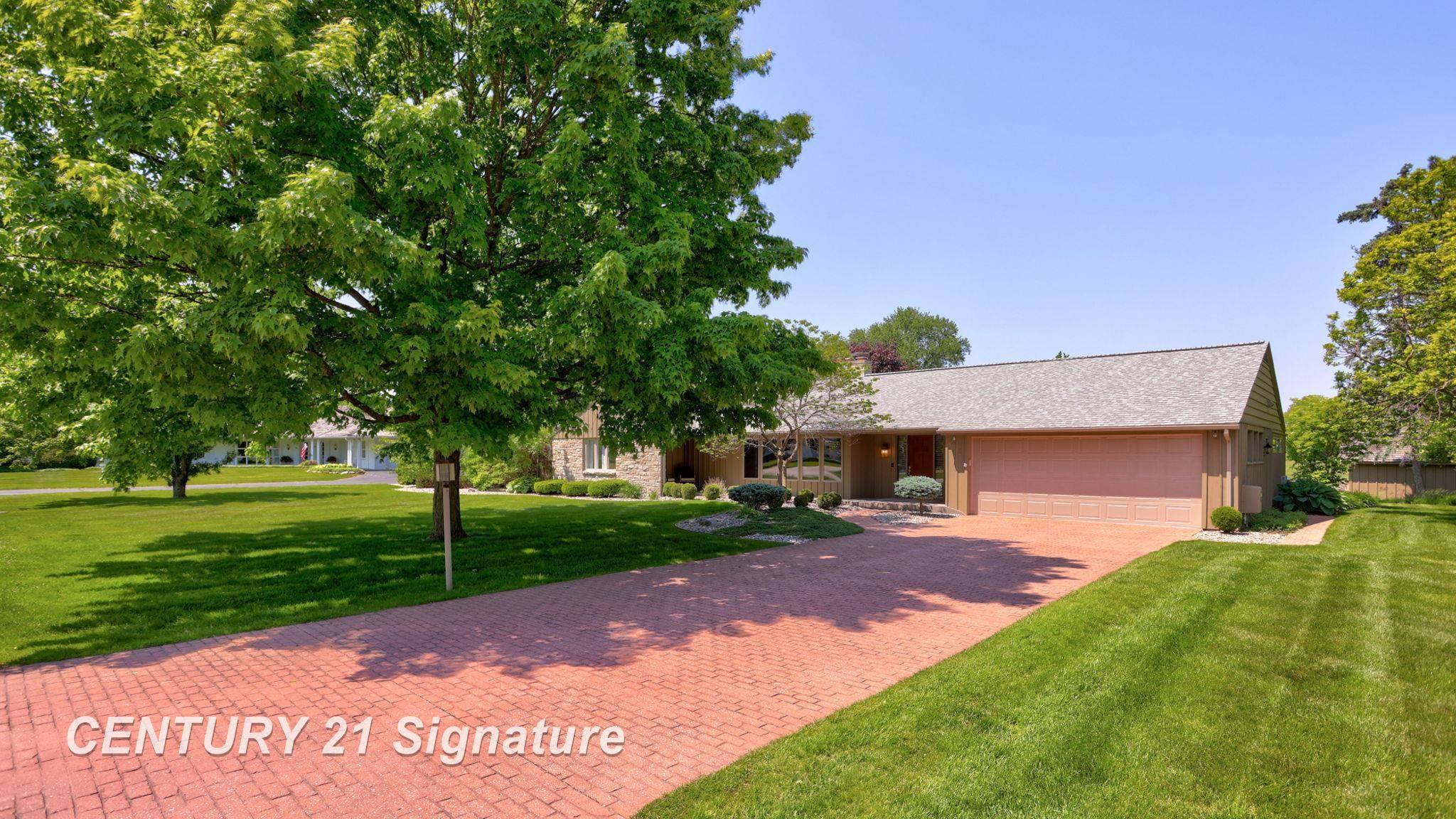 Saginaw, MI 48638,12 W Corral Drive