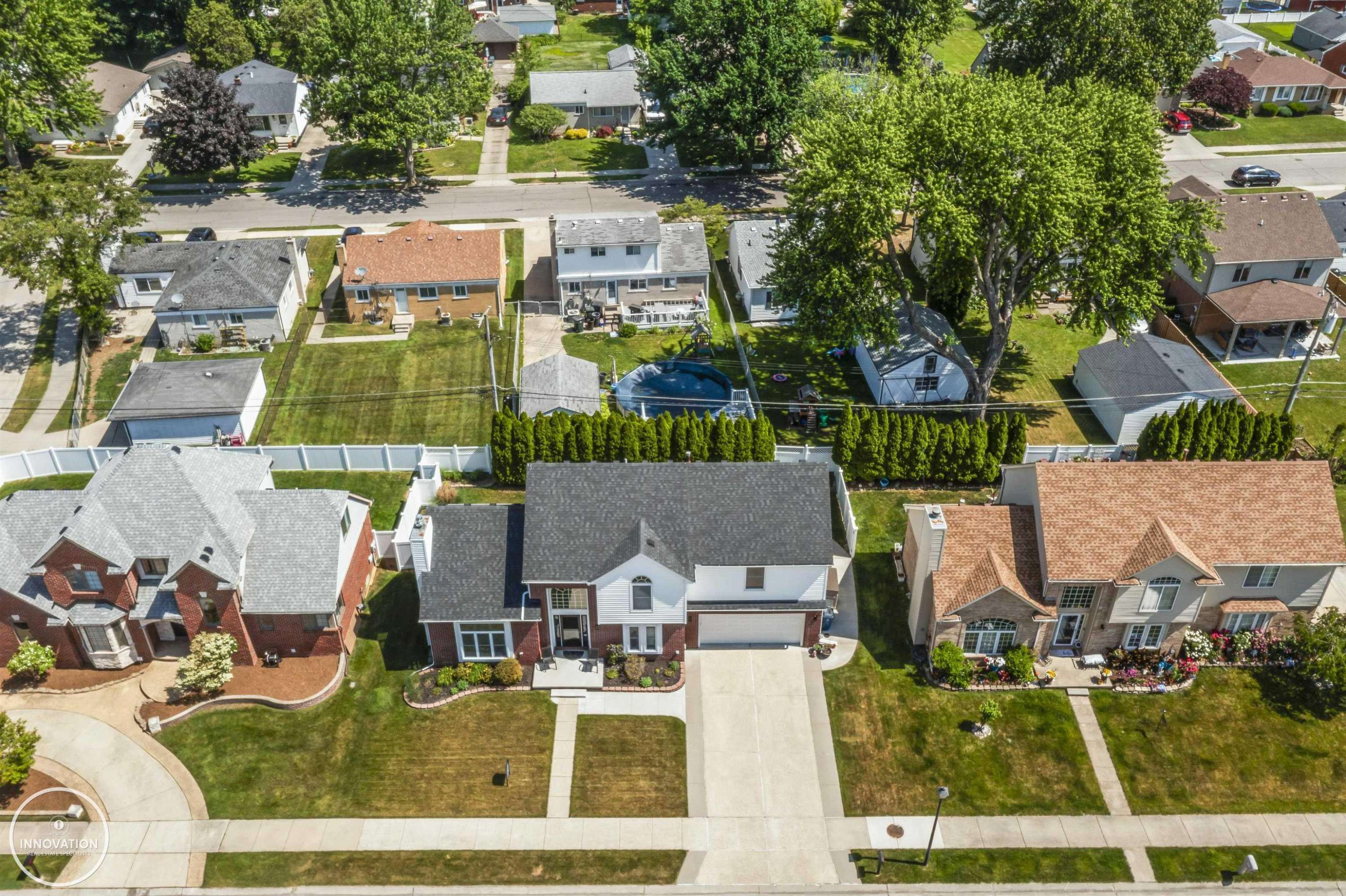 Saint Clair Shores, MI 48081,22385 Peltier Point