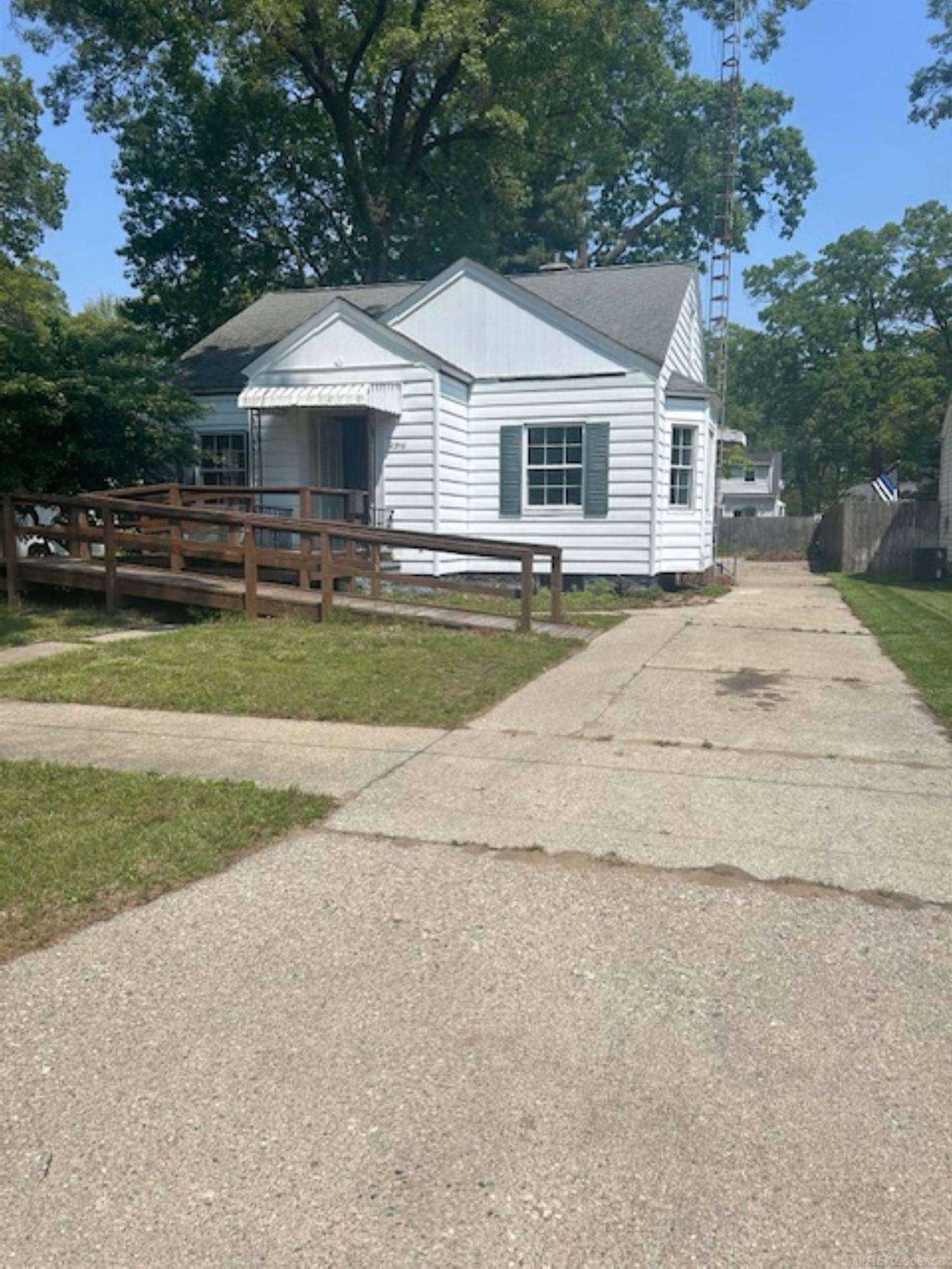 Muskegon, MI 49441,2316 Harding Avenue