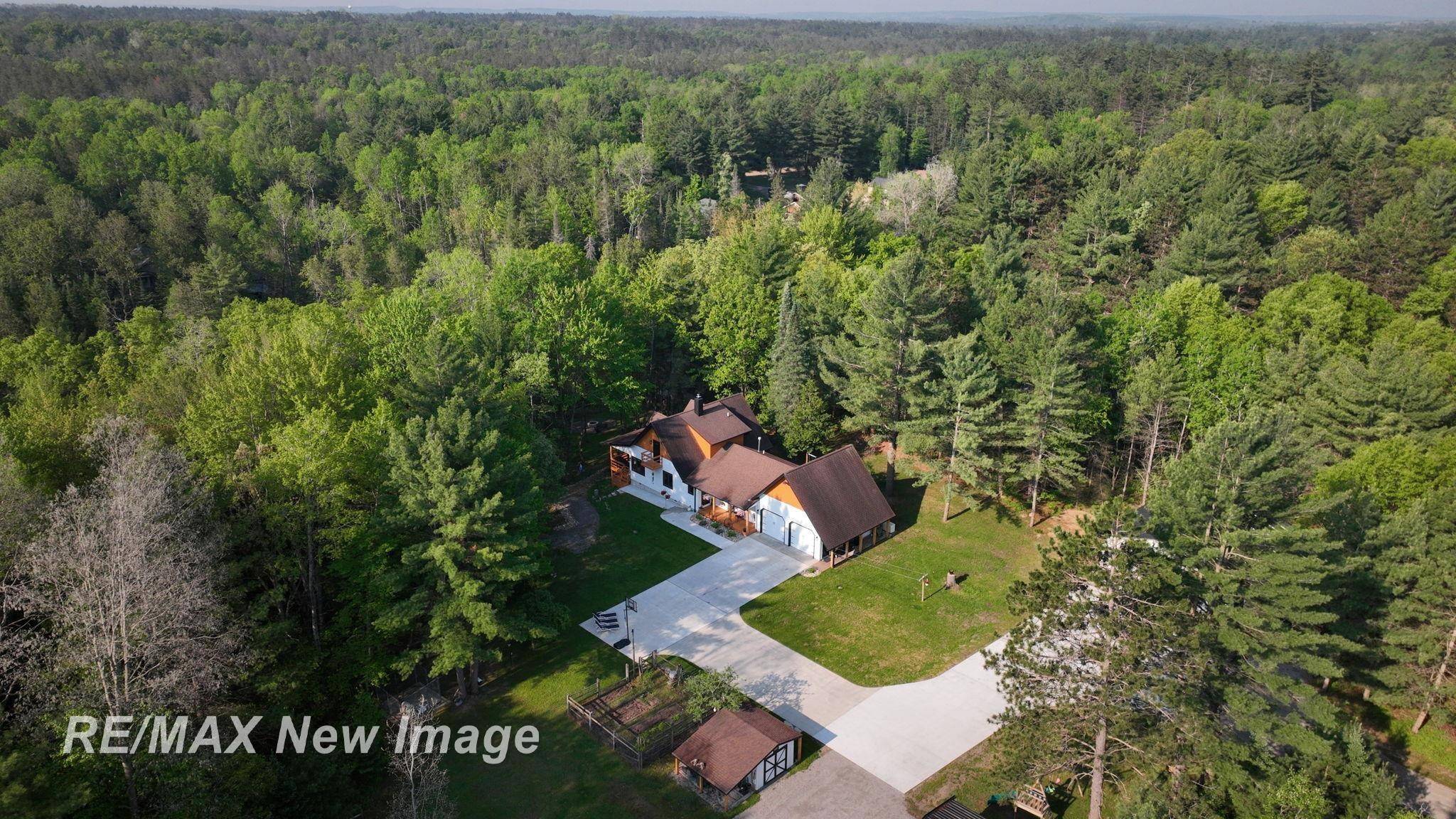 Roscommon, MI 48653,2258 High Road