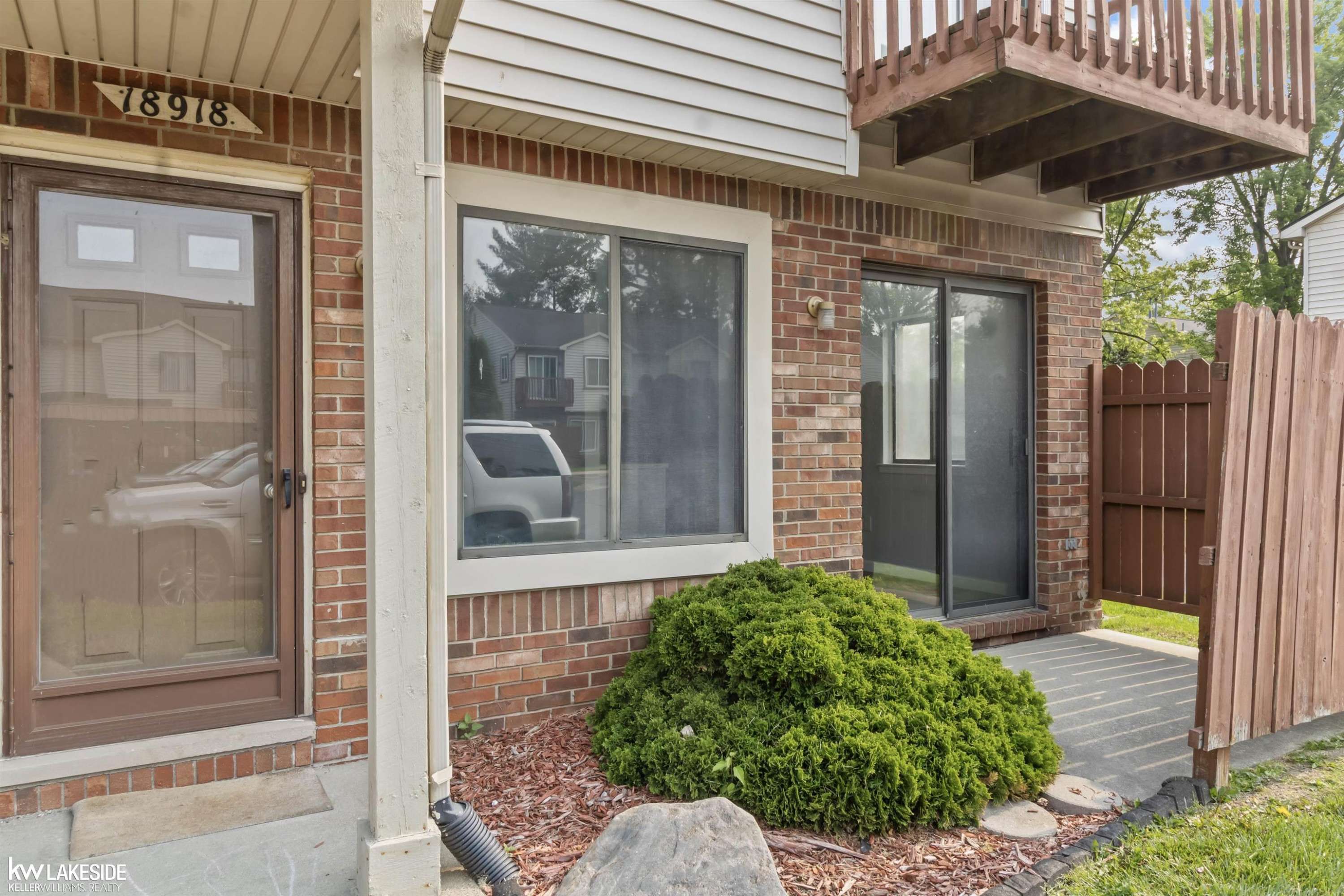 Roseville, MI 48066,18918 E 14 Mile Road