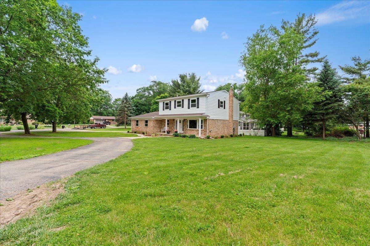 Owosso, MI 48867,795 Riverbend Road