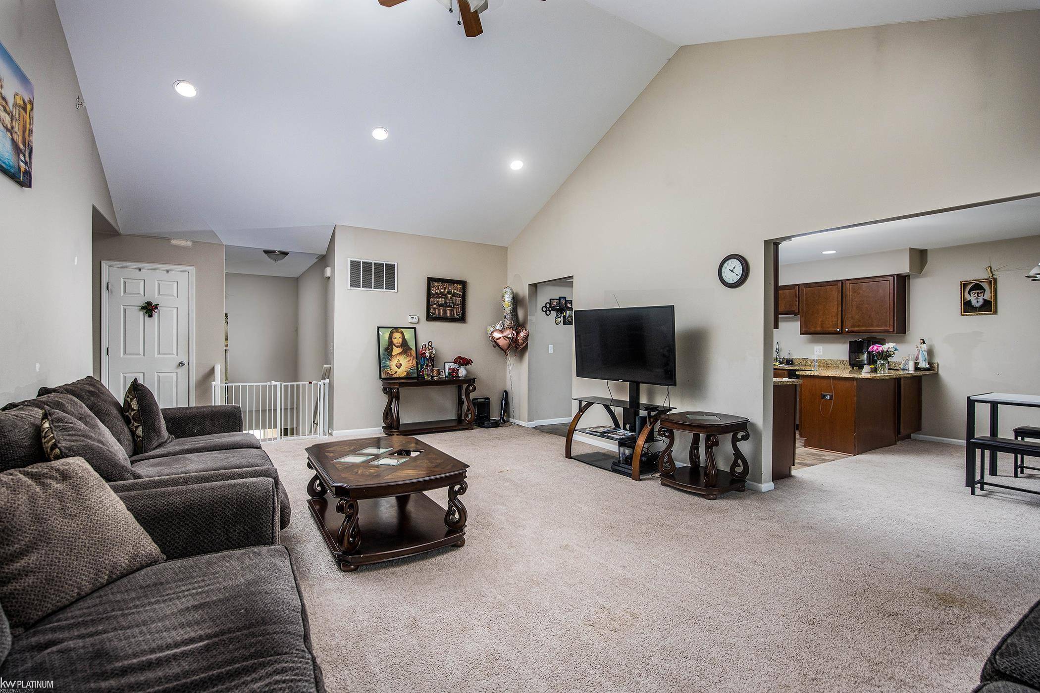 Sterling Heights, MI 48312,14225 Shadywood Drive