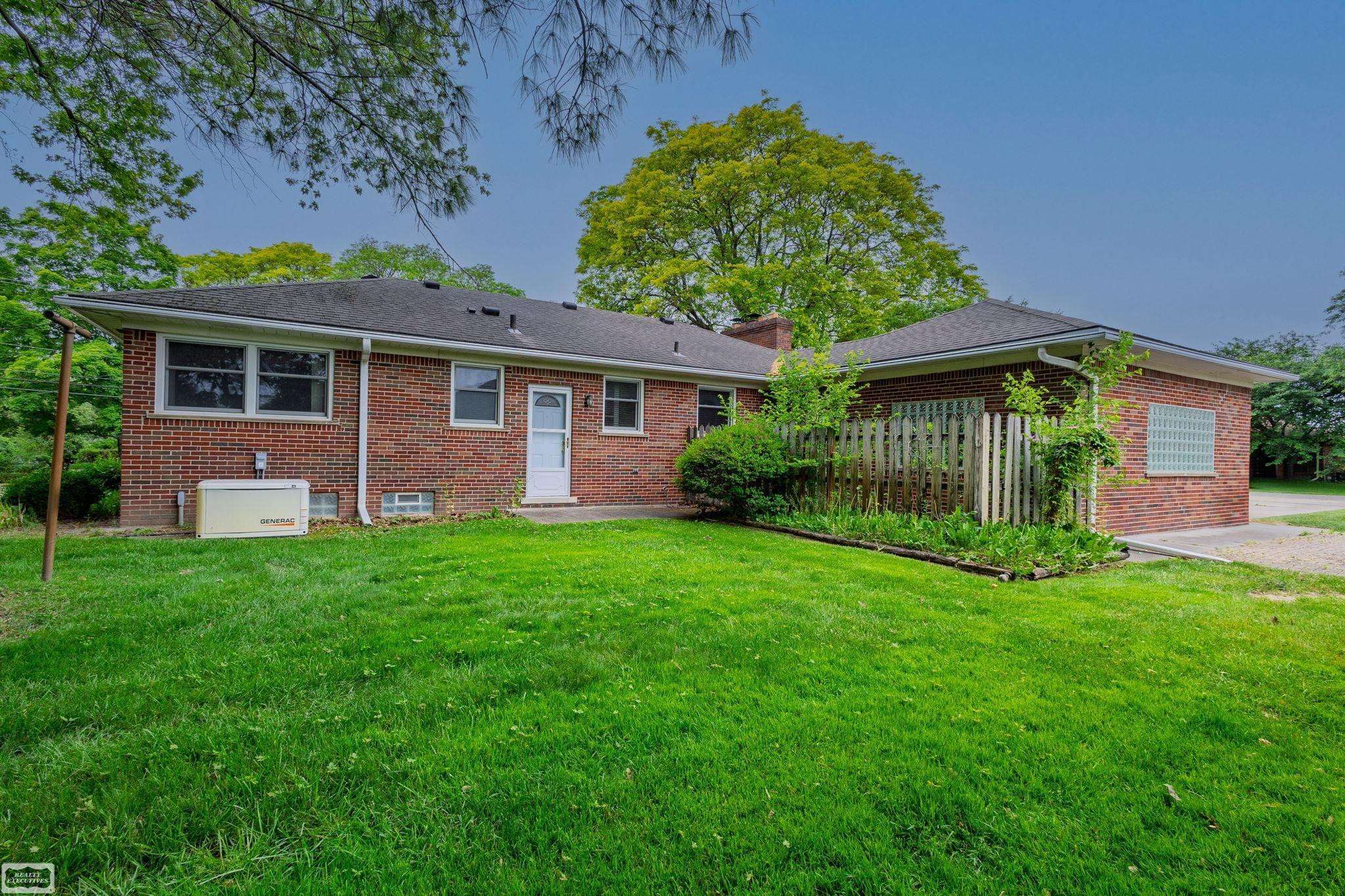 Clinton Twp, MI 48035,36330 Boyce Street