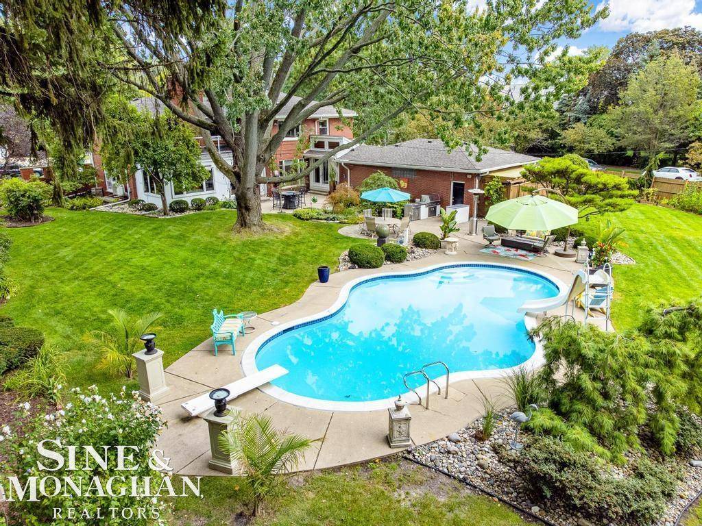 Grosse Pointe Park, MI 48230,615 Westchester Road