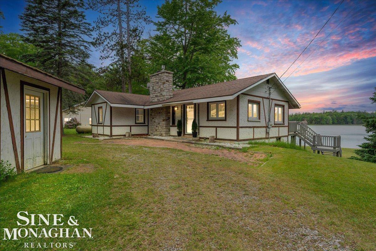West Branch, MI 48661,2727 Horseshoe Lake Road