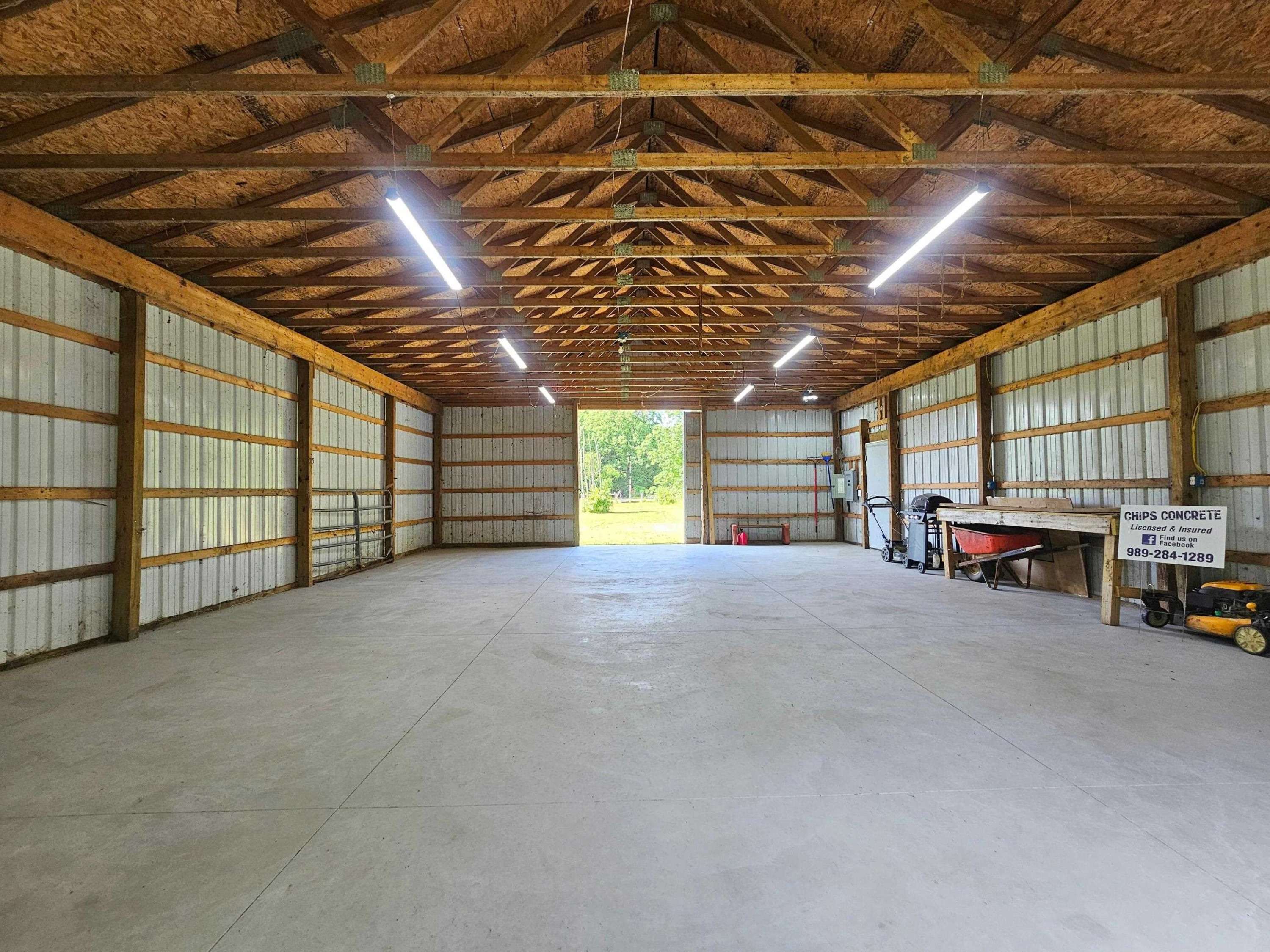 Montrose, MI 48457,1303 W Gary Road