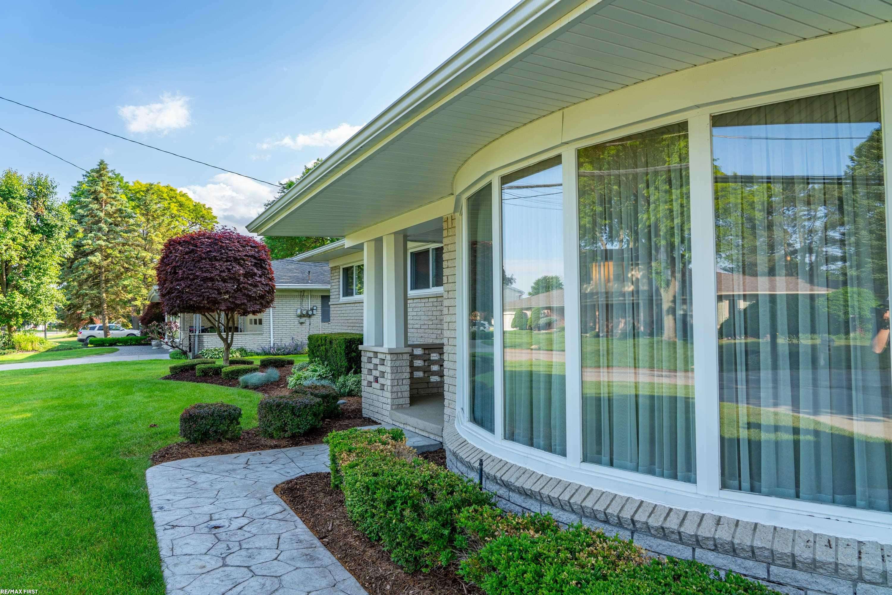 Shelby Twp, MI 48316,54815 Franklin Drive