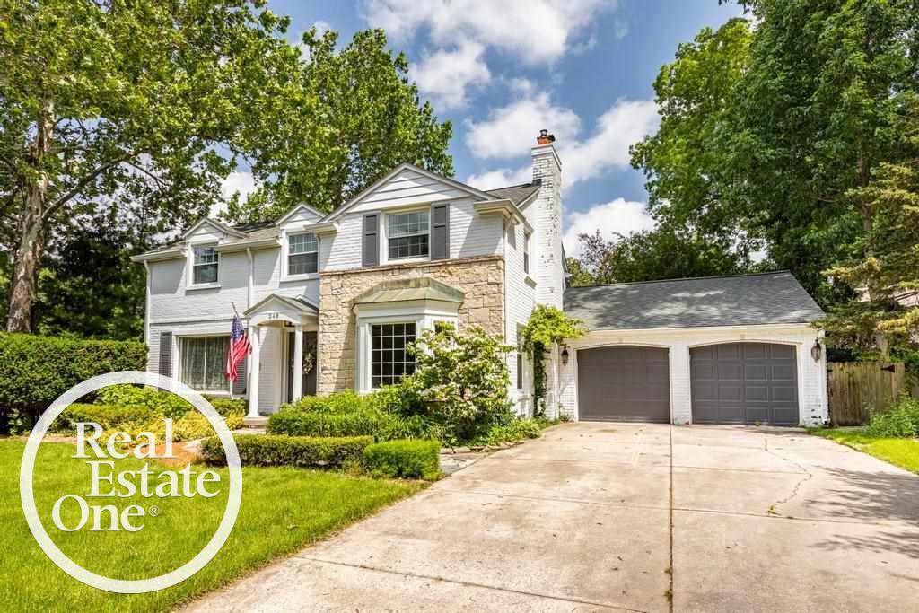 Grosse Pointe Farms, MI 48236,348 Touraine Road