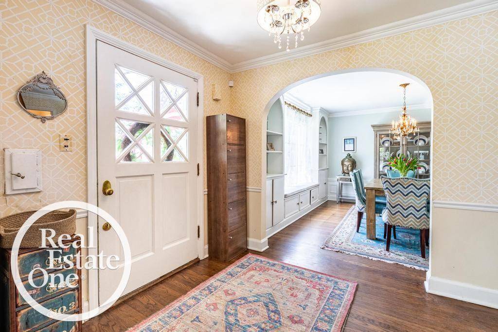 Grosse Pointe Farms, MI 48236,348 Touraine Road