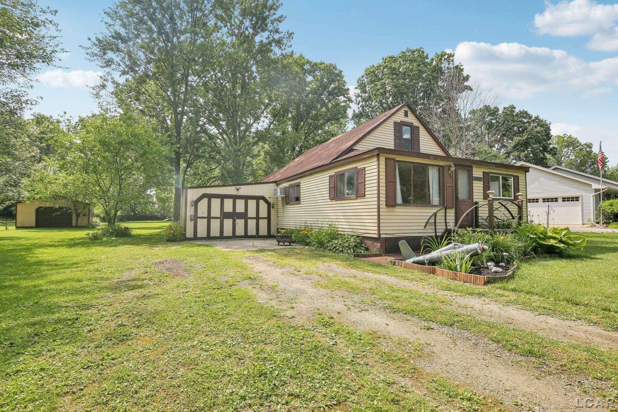 MI 48111,10620 Dewitt Street