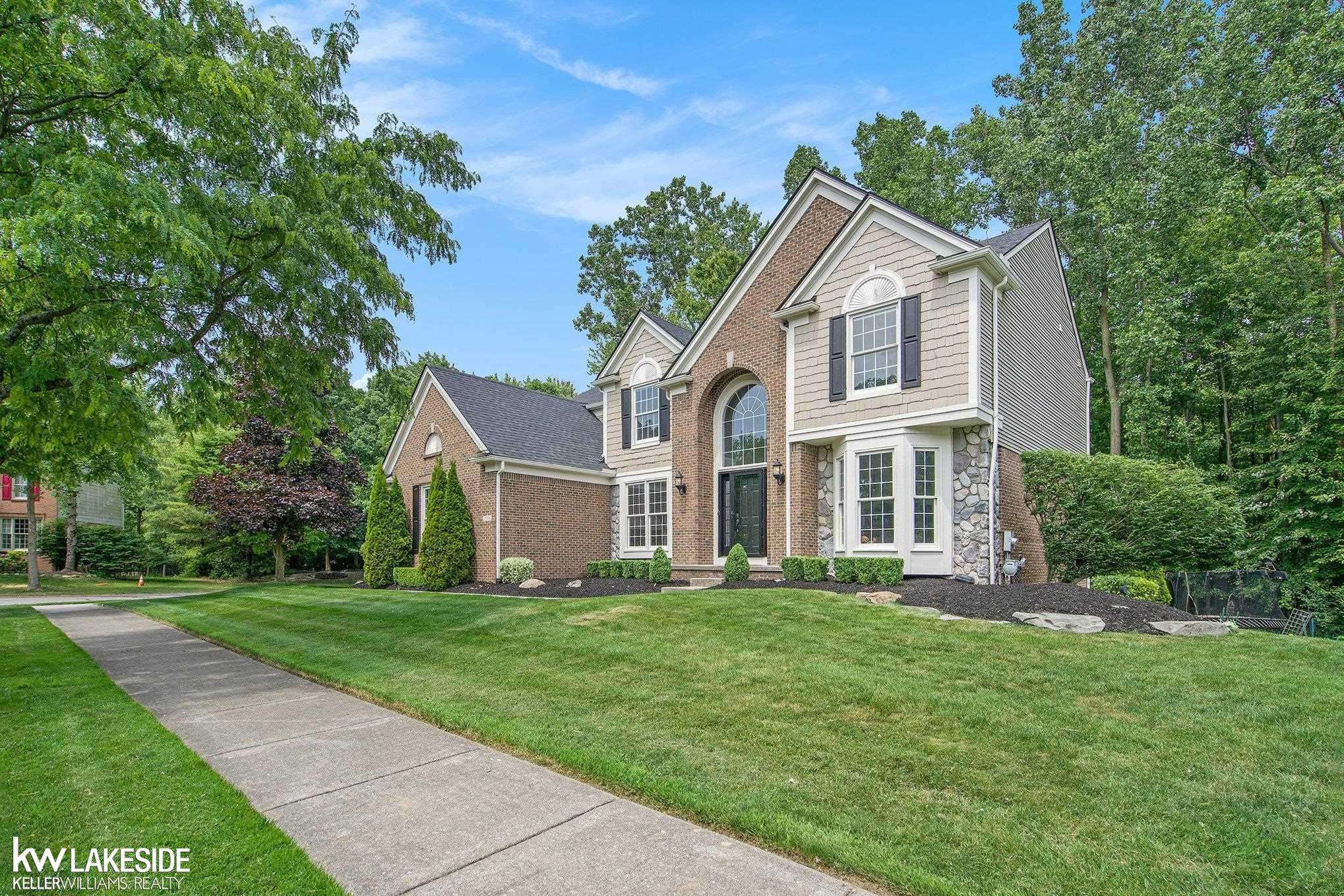 Novi, MI,25986 Glenmoor Street