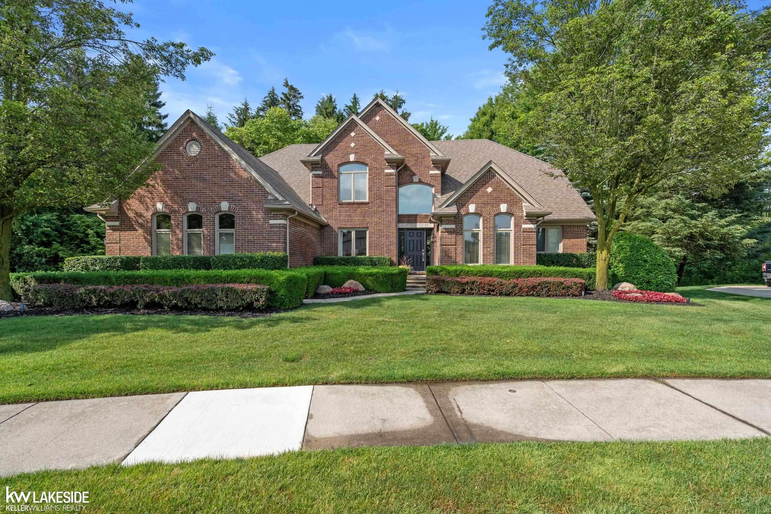 Shelby Twp, MI 48315,11357 Embassy Court