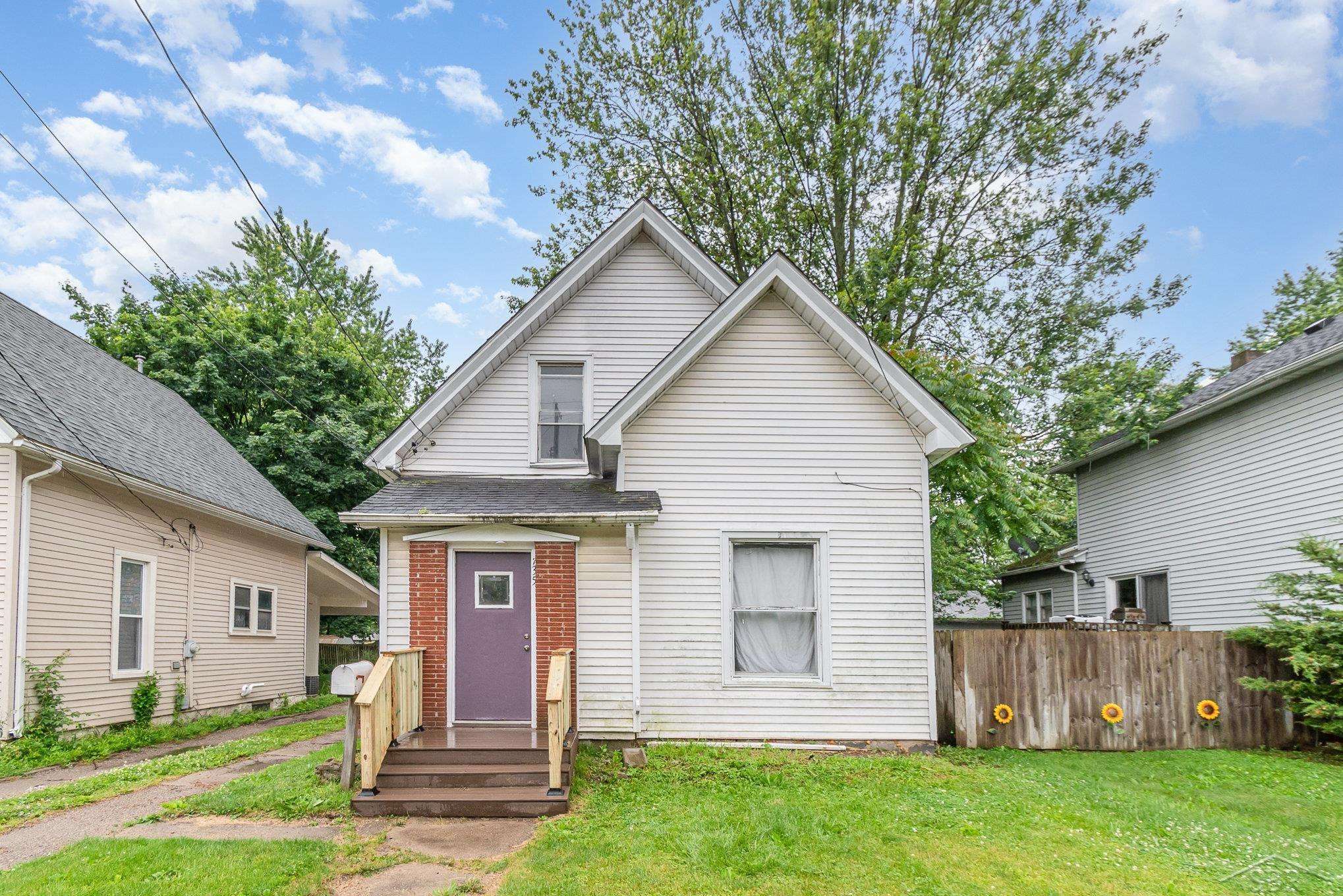 Owosso, MI 48867,735 W Stewart Street