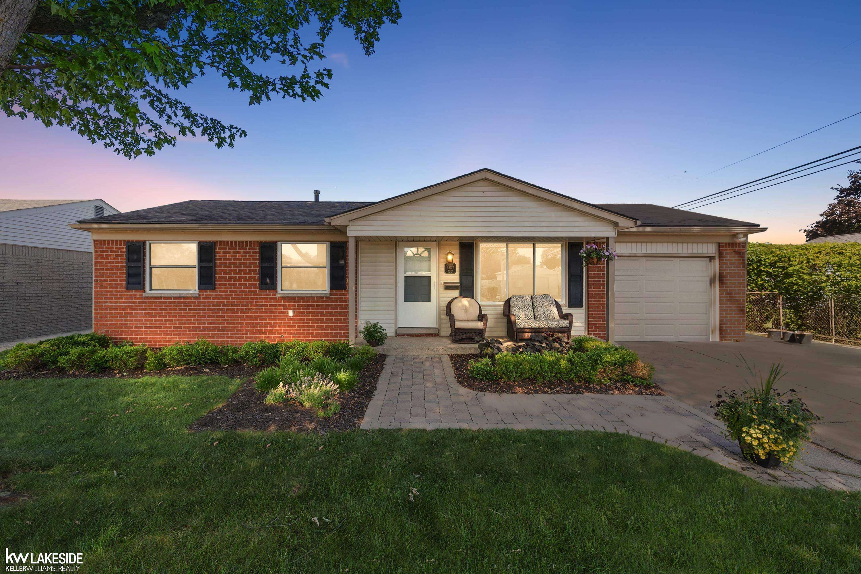 Sterling Heights, MI 48313,39177 Roslyn Drive