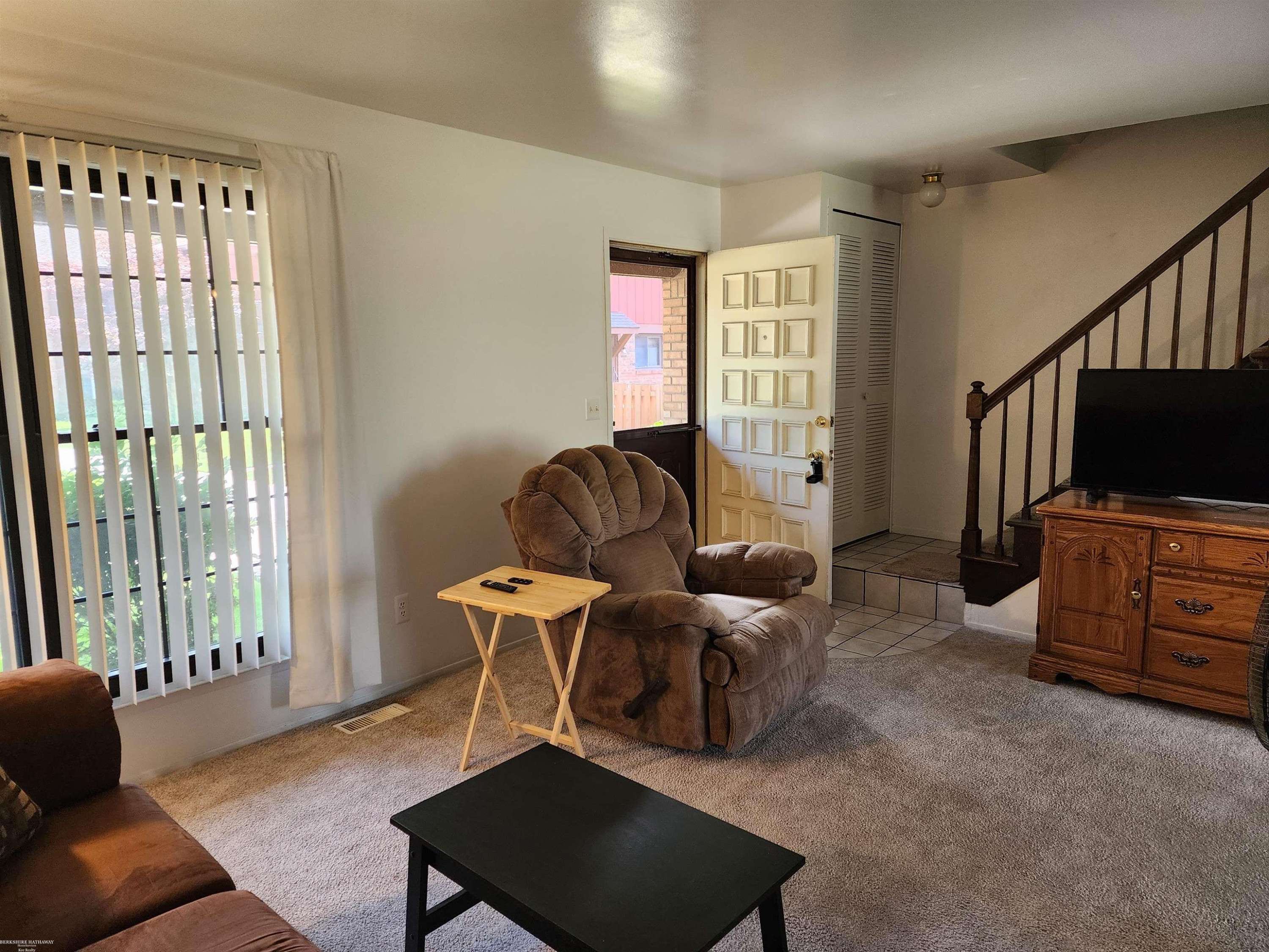 Warren, MI 48091,24825 Greenhill Road