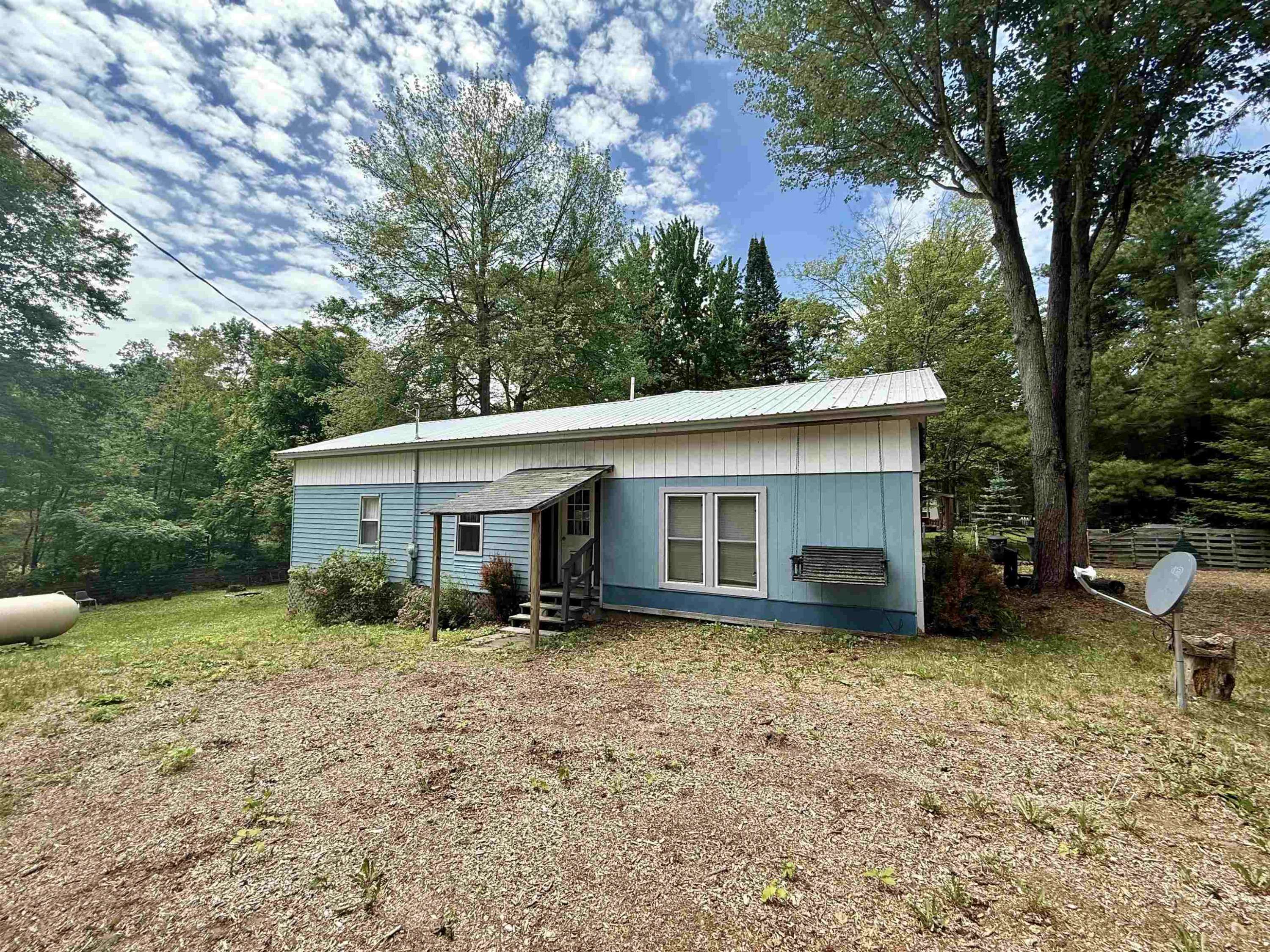 Gladwin, MI 48624,5285 rose Street