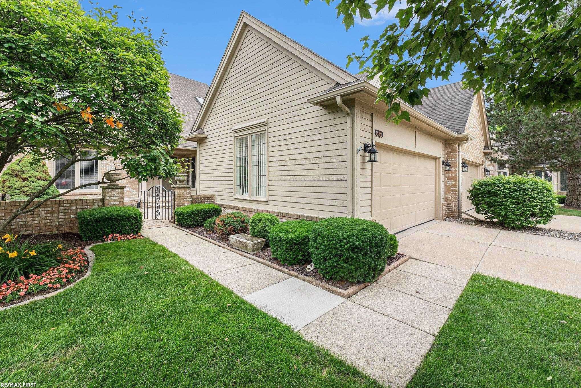 Macomb, MI 48042,16881 Coral Lane