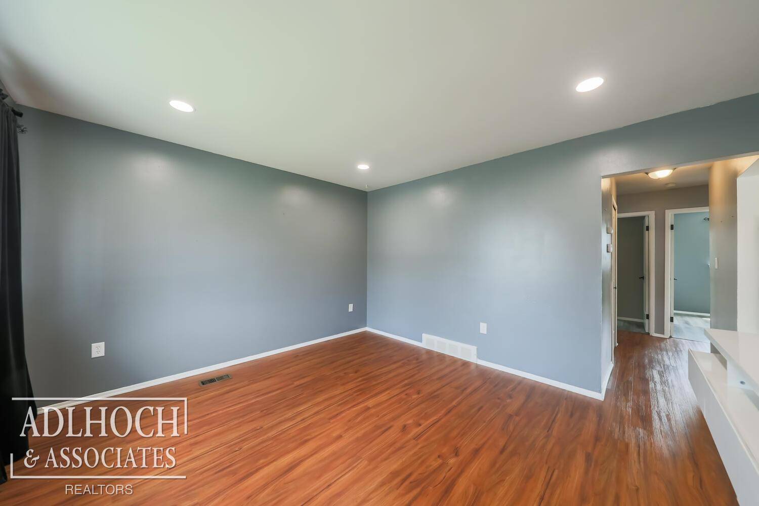 Clinton Twp, MI 48035,20860 Vermander Street