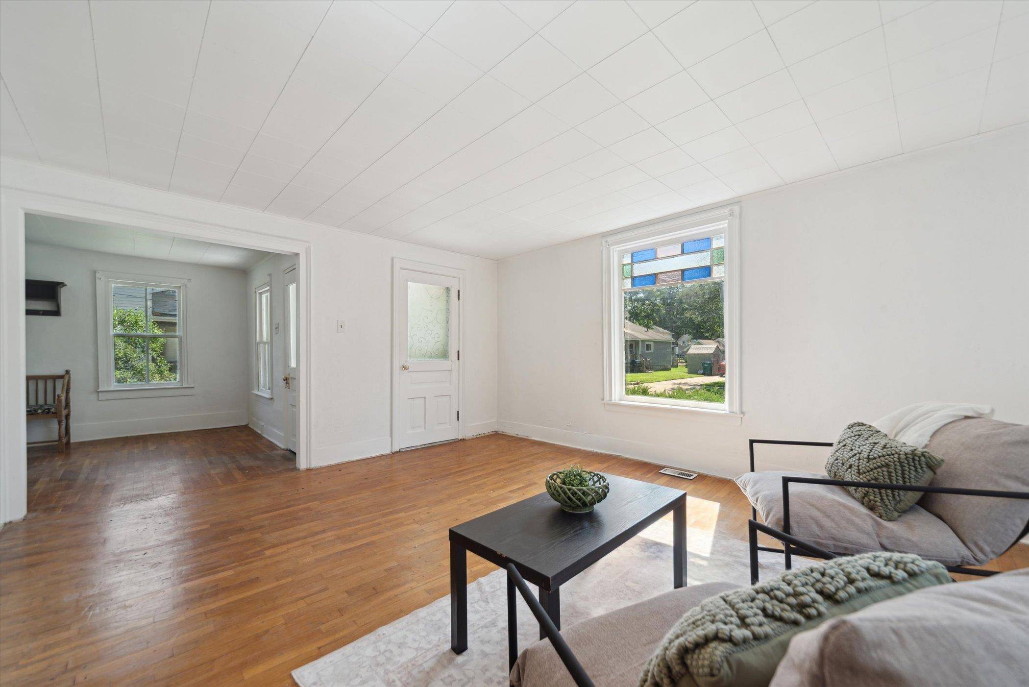 Owosso, MI 48867,334 N Hickory Street