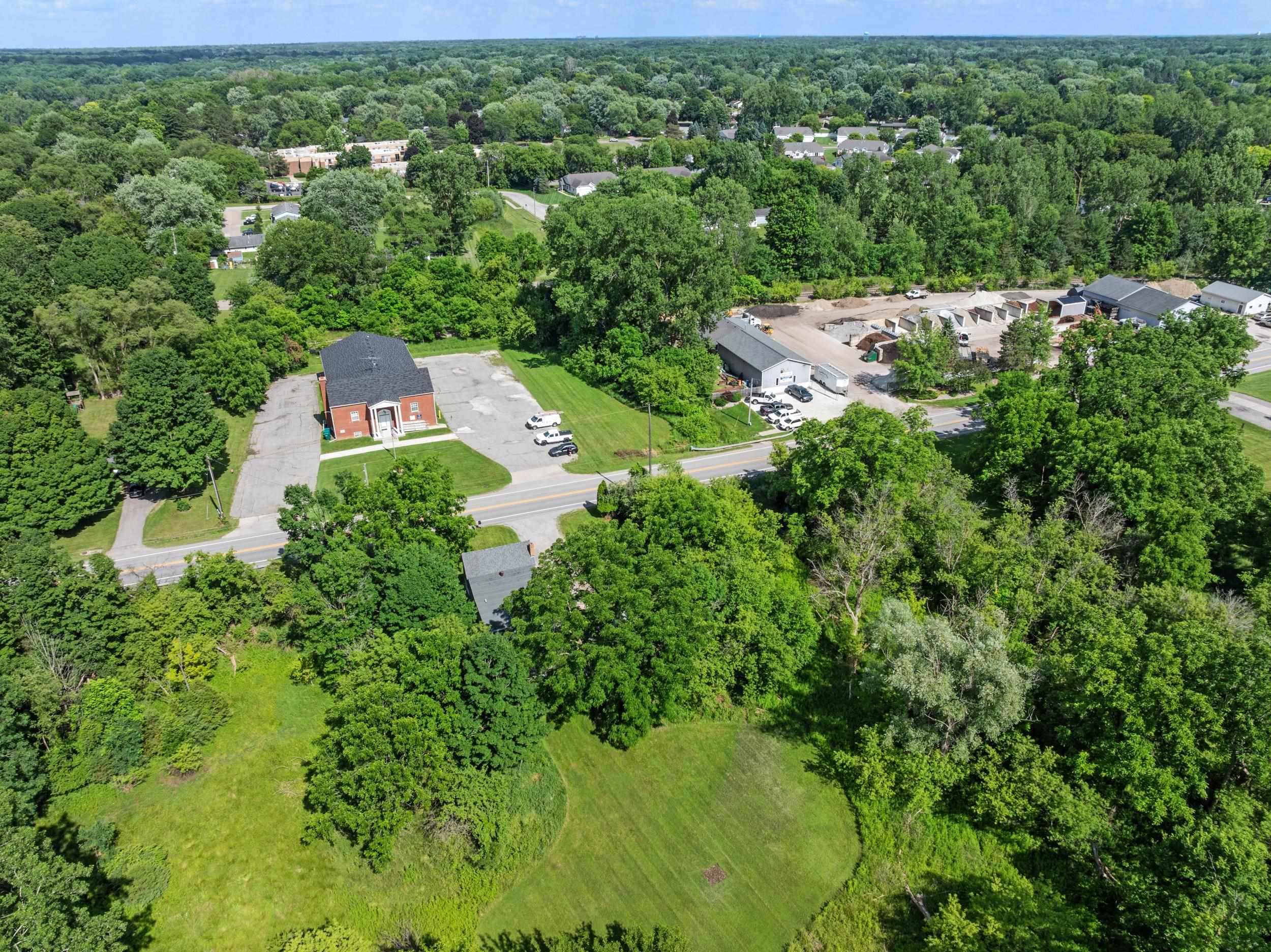 Flushing, MI 48433,312 S Seymour Road
