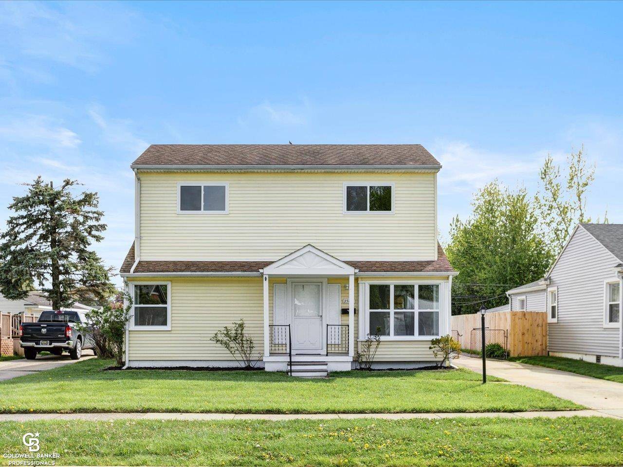 Saint Clair Shores, MI 48082,23740 Glenbrook Street