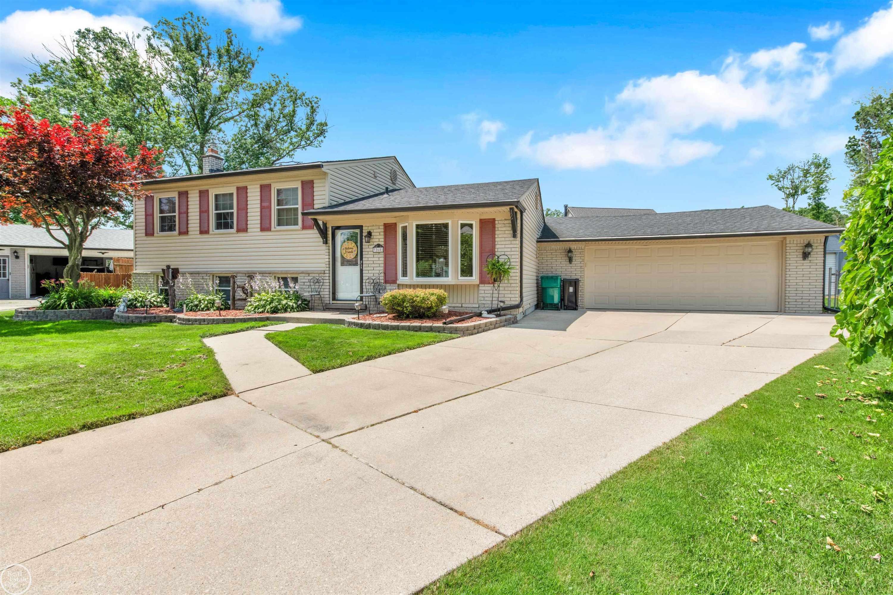 Chesterfield, MI 48047,32601 Coach Drive