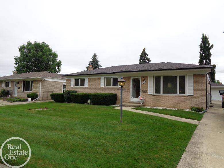 Sterling Heights, MI 48312,13033 Plumbrook Road