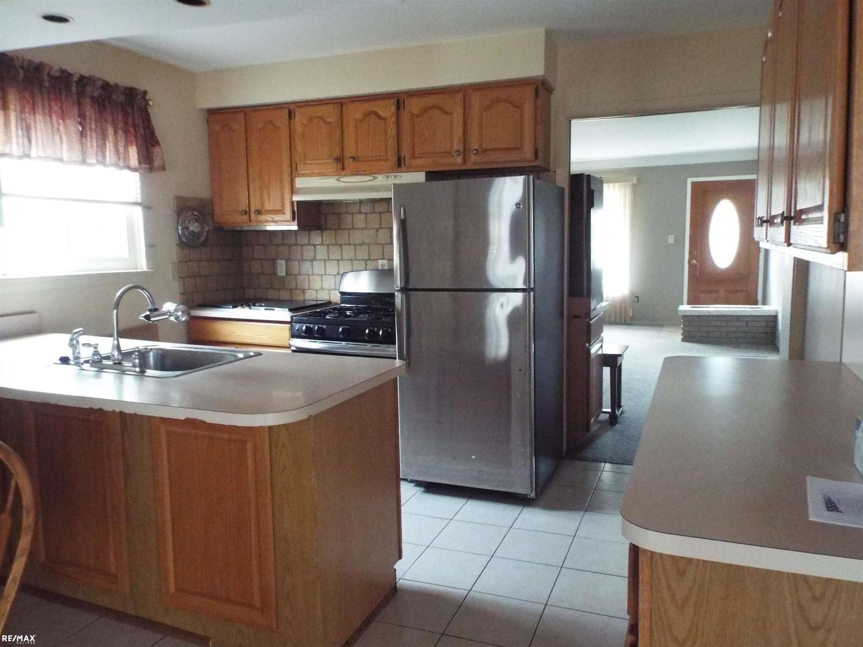 Saint Clair Shores, MI 48081,28001 Elba