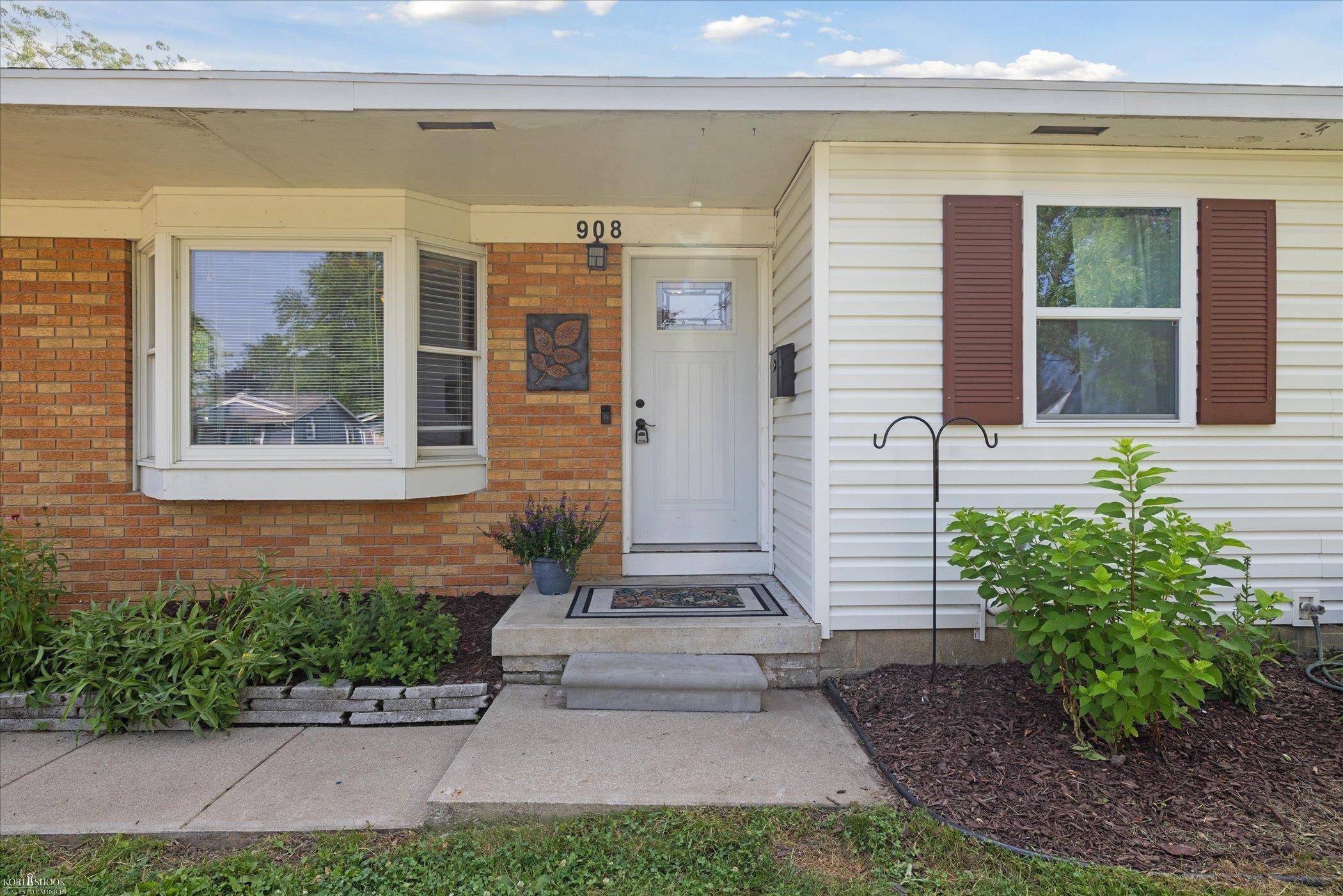 Owosso, MI 48867,908 Huntington Drive