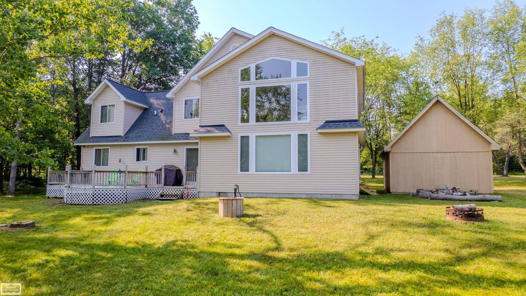 Lake, MI 48632,6324 Larch