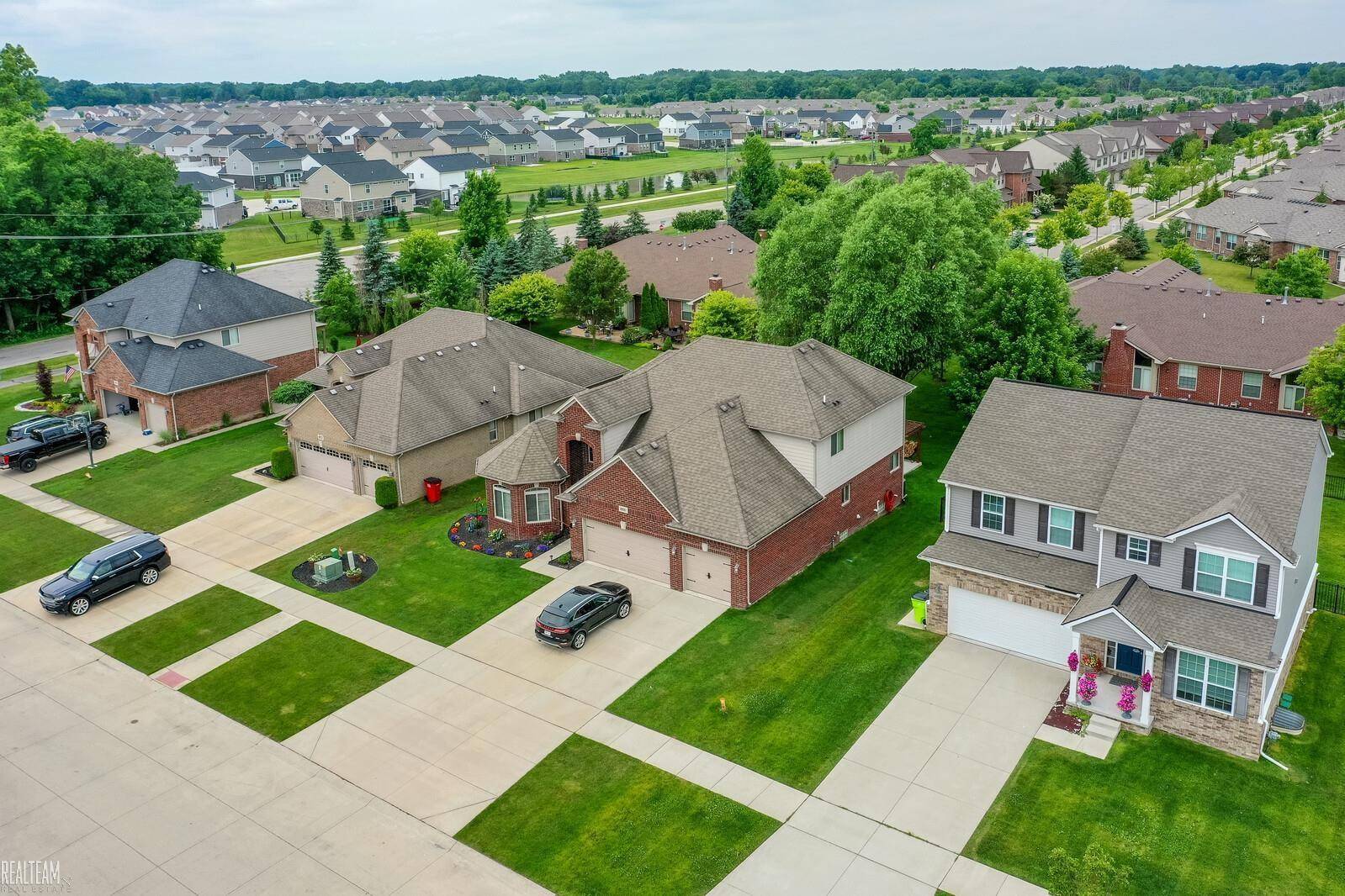 Macomb, MI 48042,49061 Mustang Drive