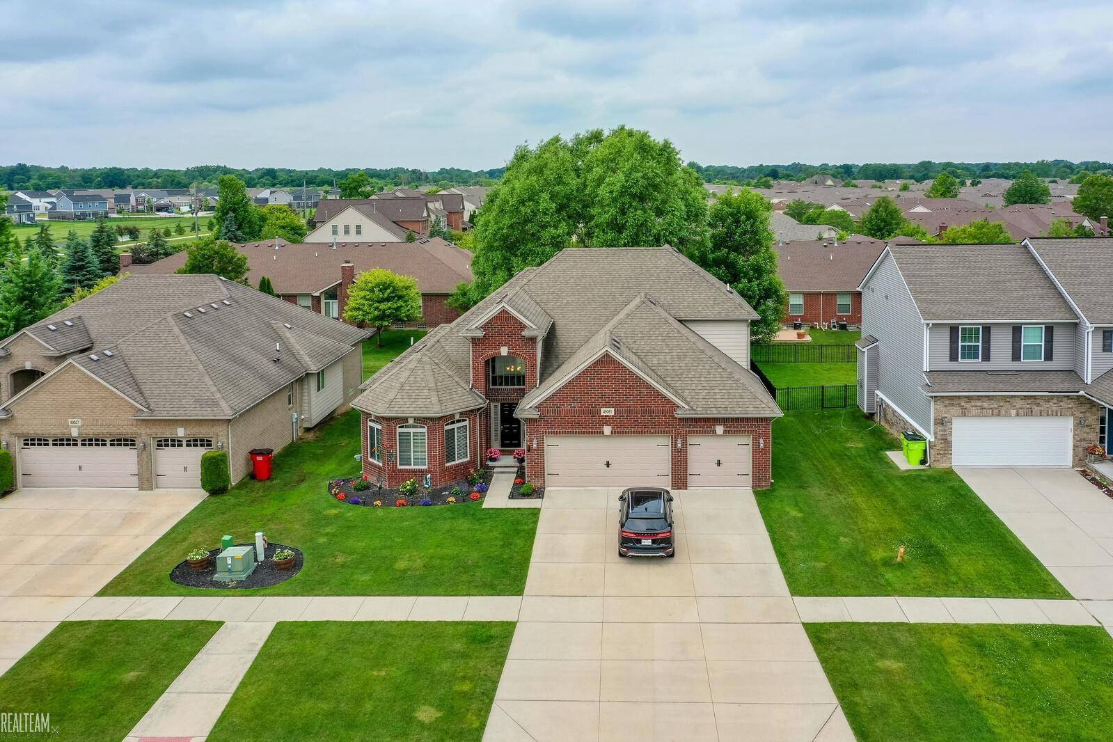 Macomb, MI 48042,49061 Mustang Drive