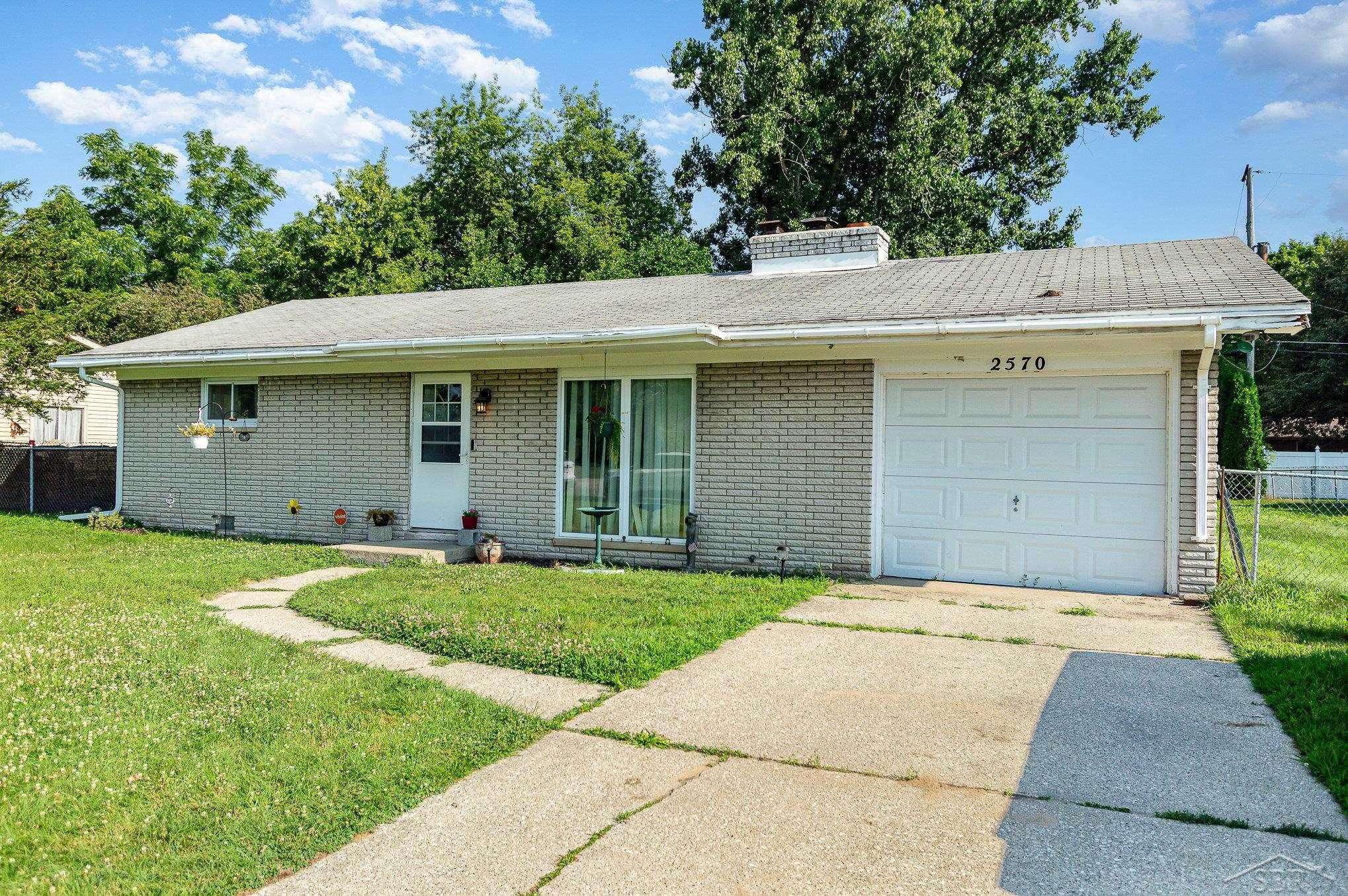 Saginaw, MI 48603,2570 Yosemite Street