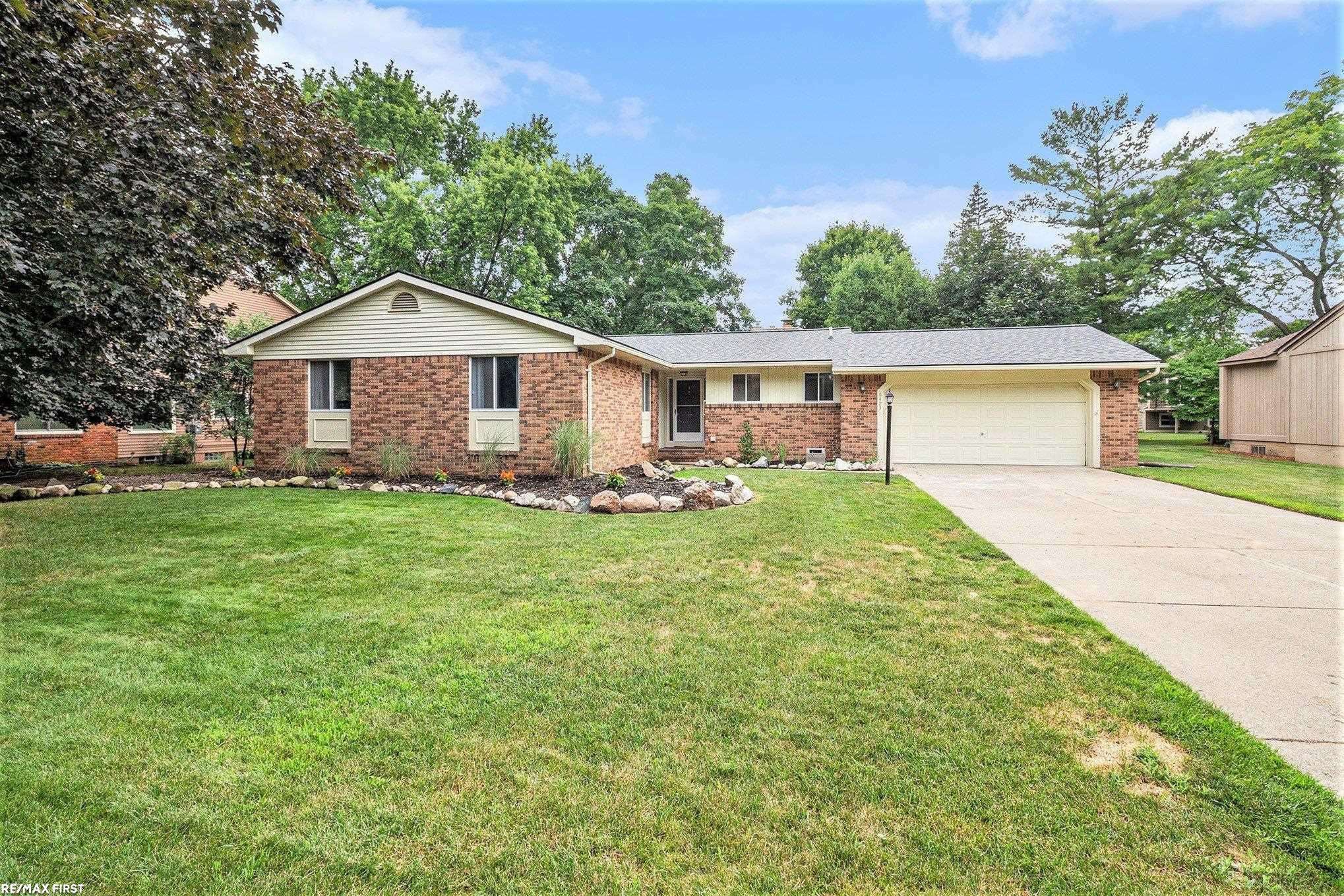 Clarkston, MI,6423 Woodglen Drive