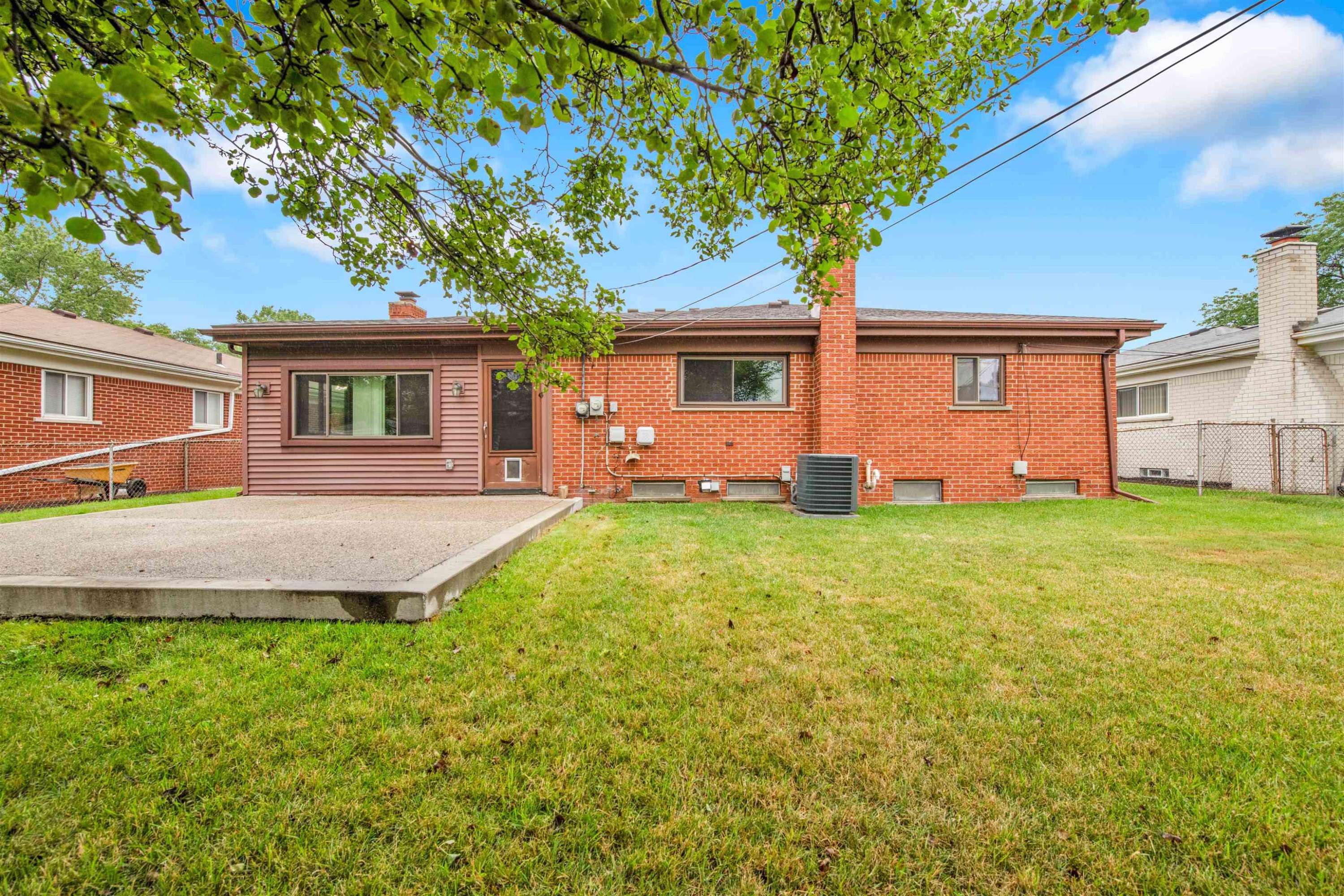 Warren, MI 48088,27061 Shelbourne Drive