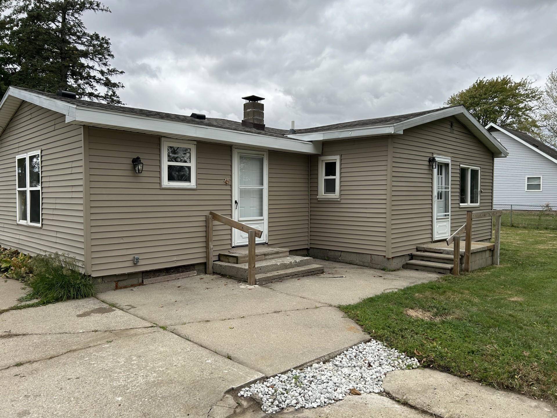 Owosso, MI 48867,5236 N M 52 Highway