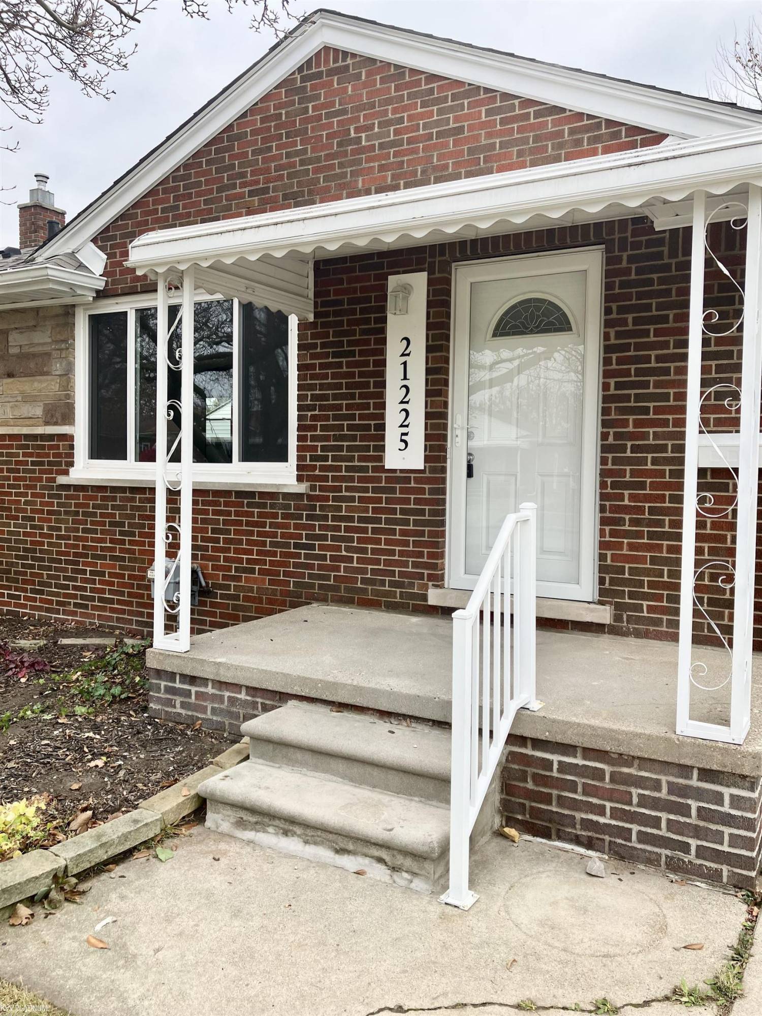 Saint Clair Shores, MI 48081,21225 Bon Brae Street