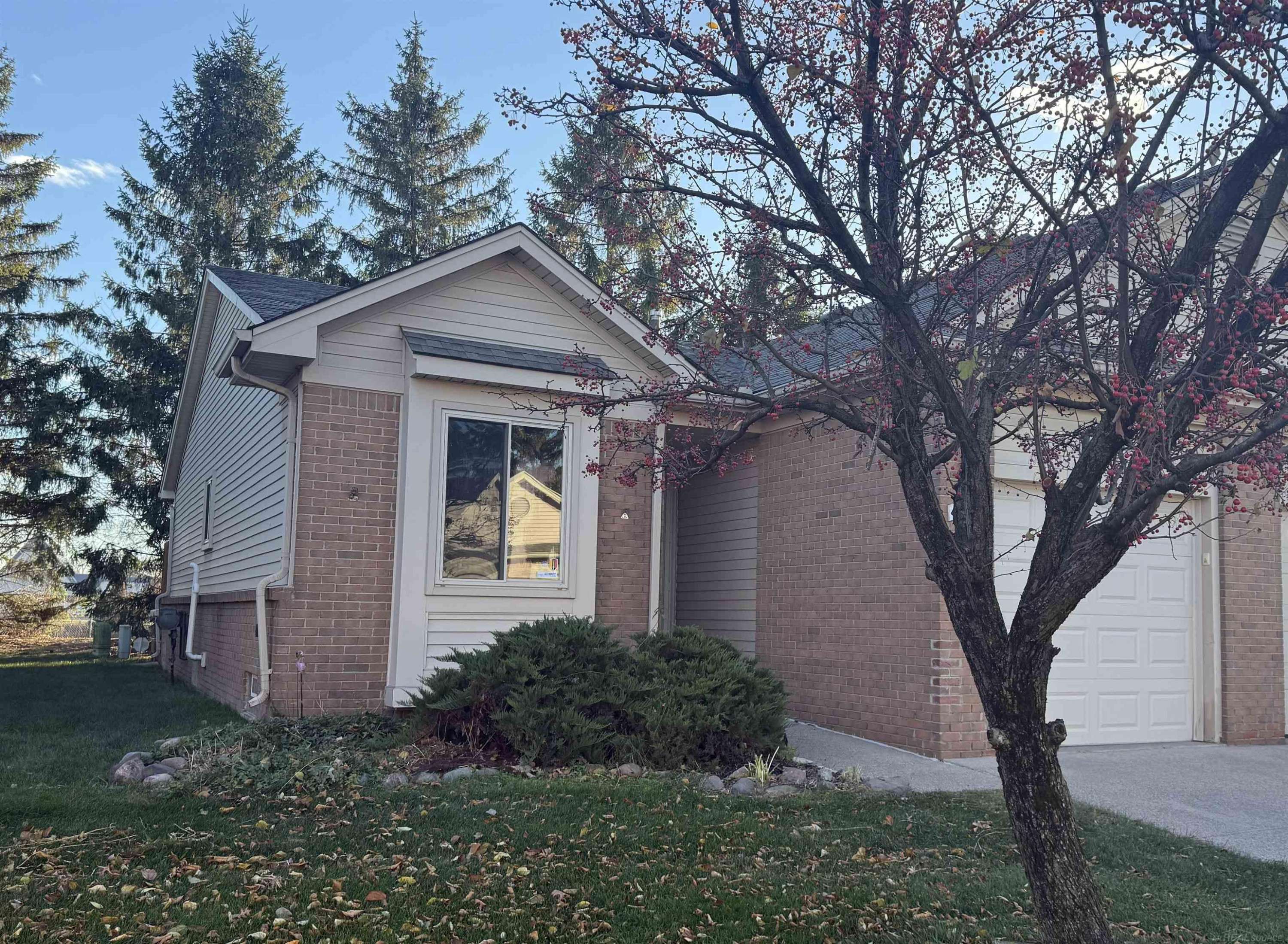 Warren, MI 48092,4032 Heatherwood Court