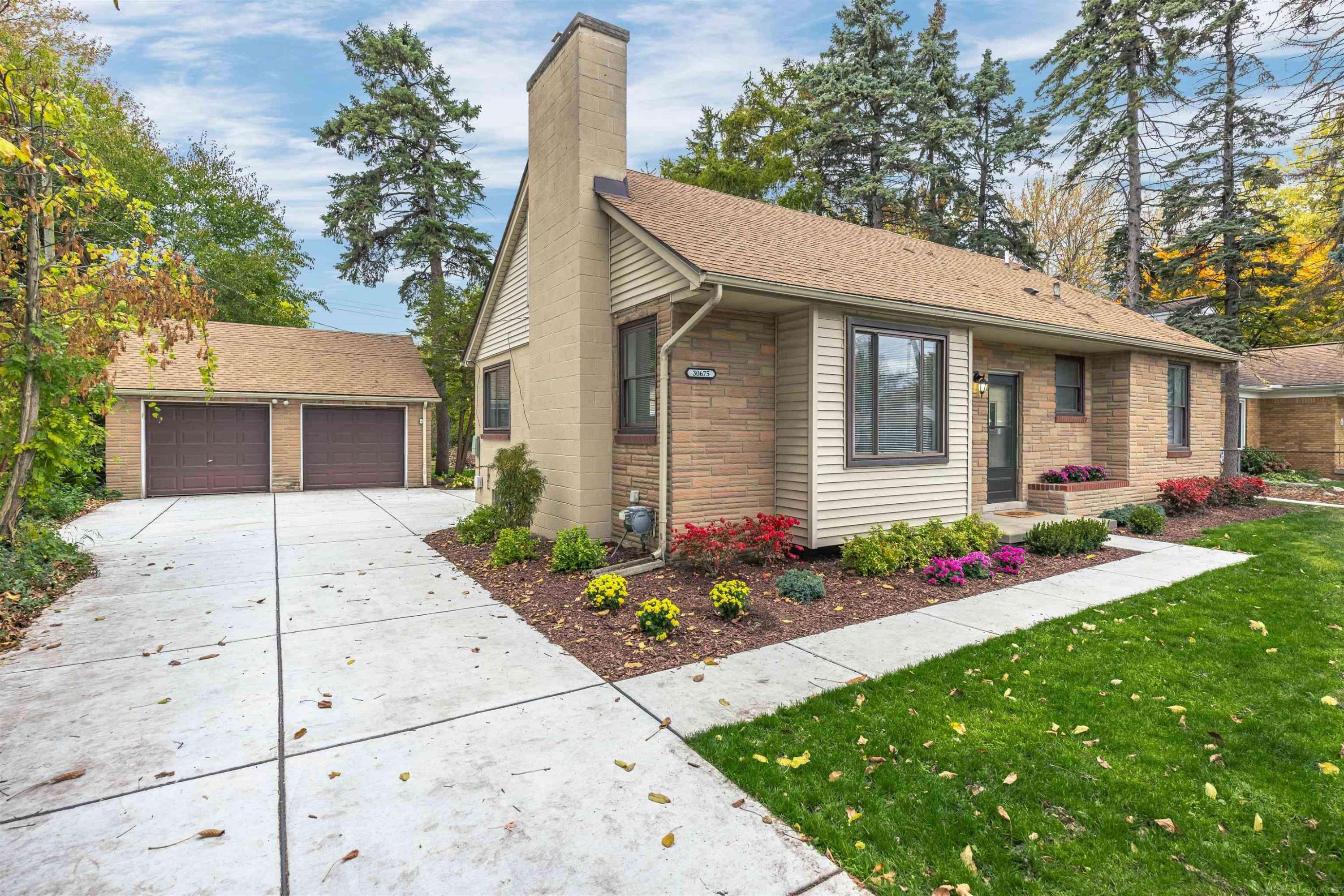 Roseville, MI 48066,30675 Tennessee Street