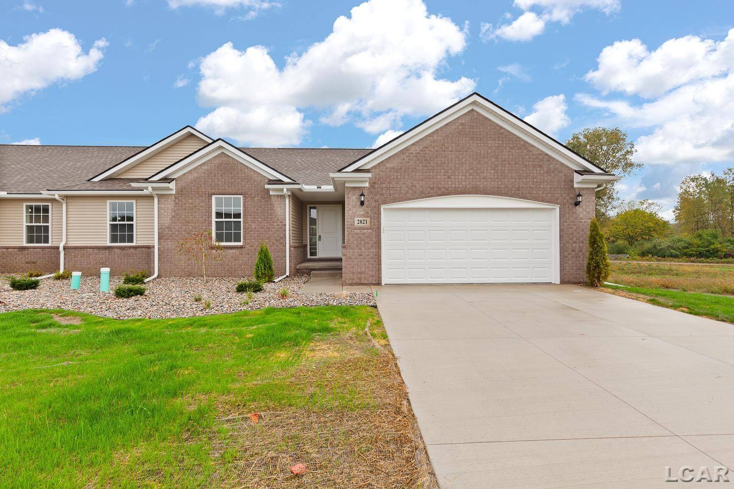 Adrian, MI 49221,2821 Eunice Circle