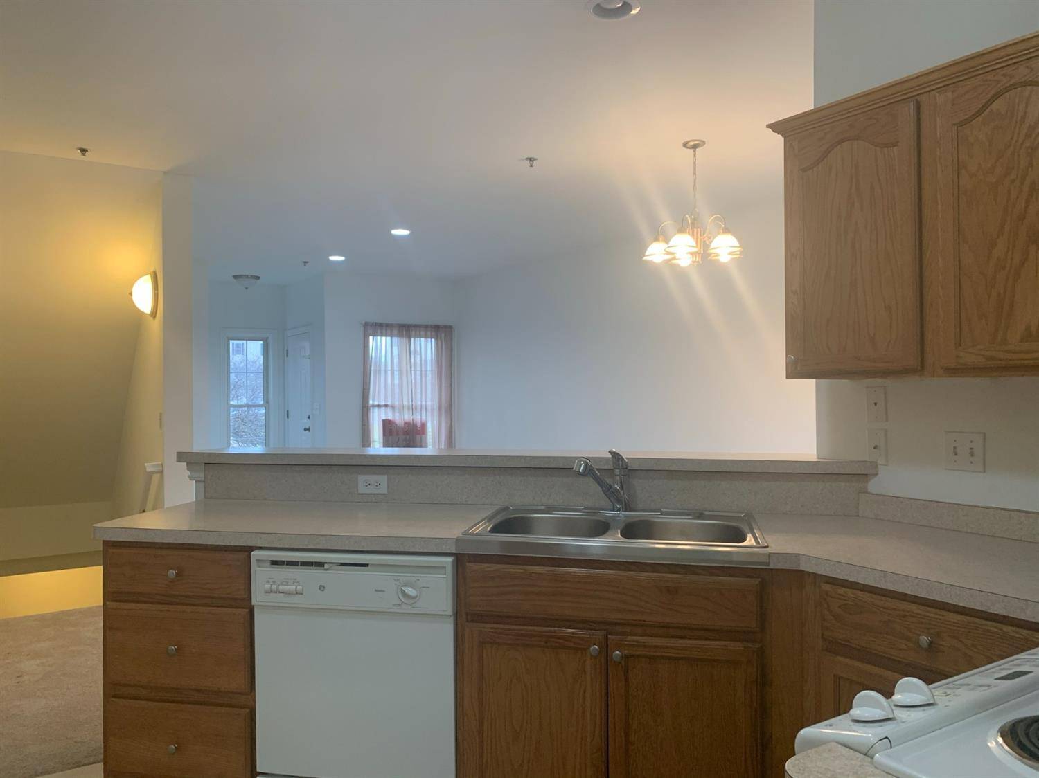 Canton, MI 48187,45609 Graystone Lane #96