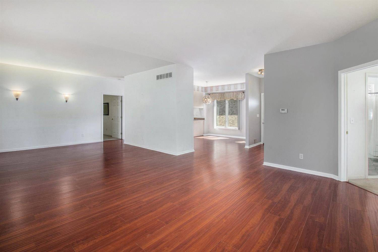 Ann Arbor, MI 48103,4615 W Loch Alpine Drive