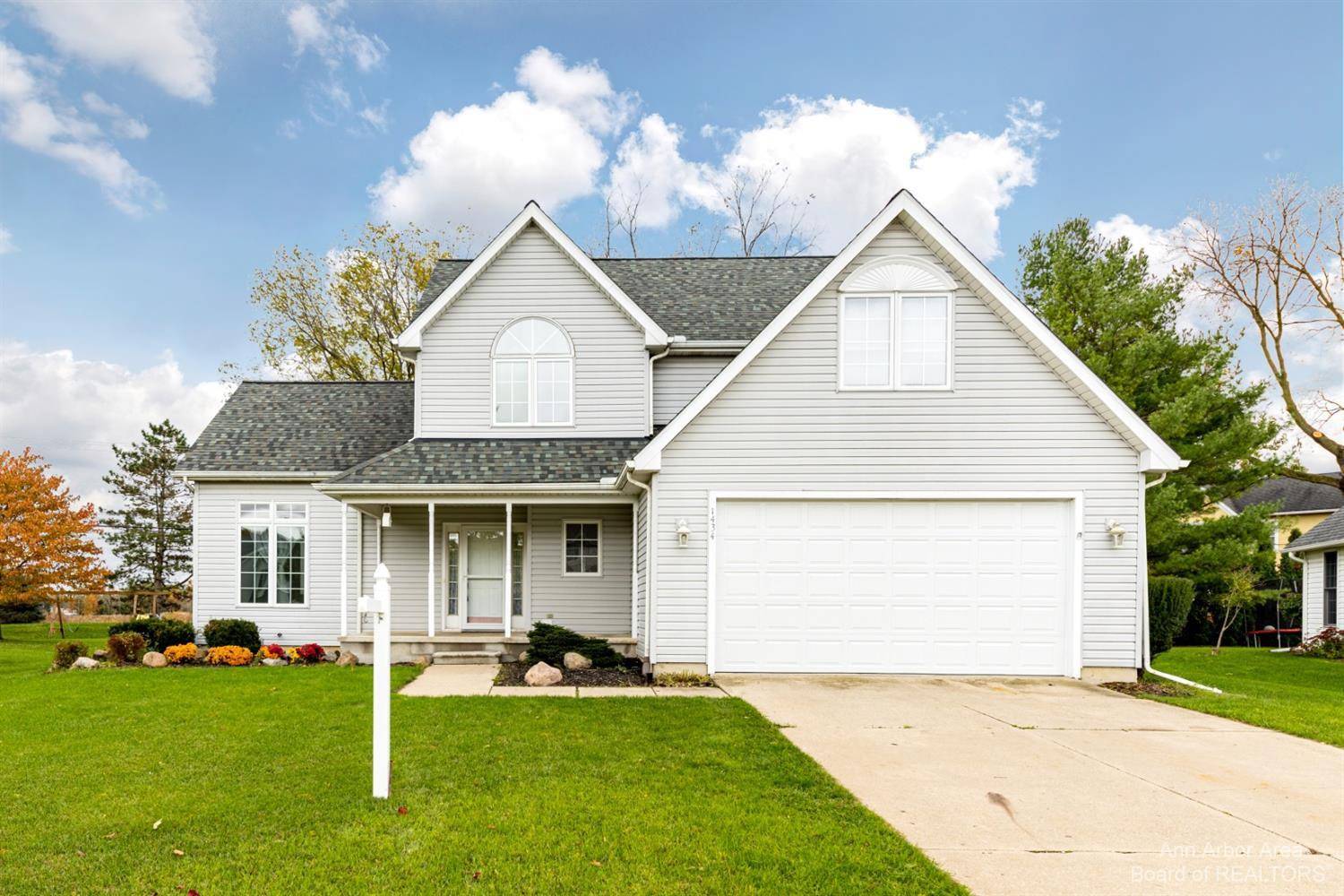 Saline, MI 48176,1434 Middlewood Drive